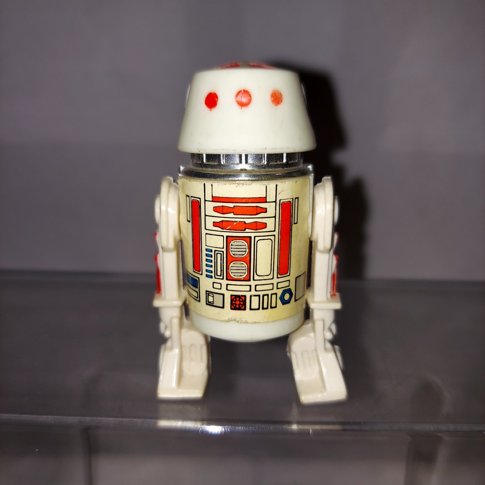 R5-D4 (Arfive-Defour) sold