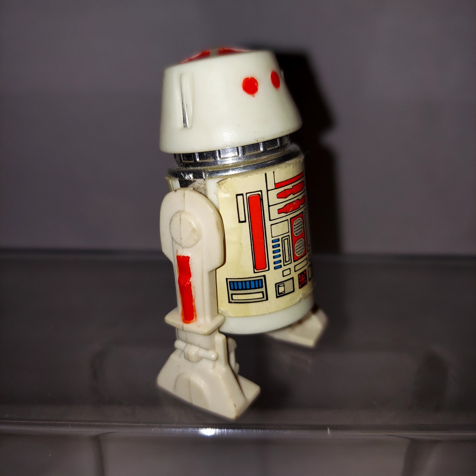 R5-D4 (Arfive-Defour) sold