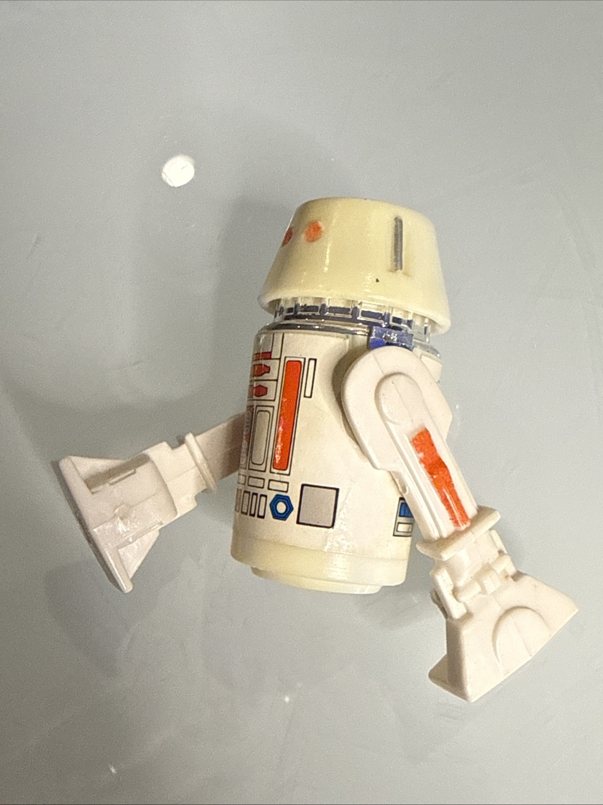 R5-D4 (Arfive-Defour) sold