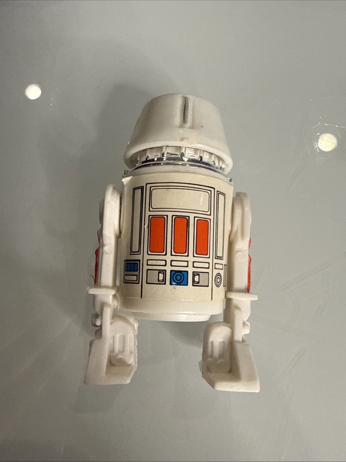 R5-D4 (Arfive-Defour) sold