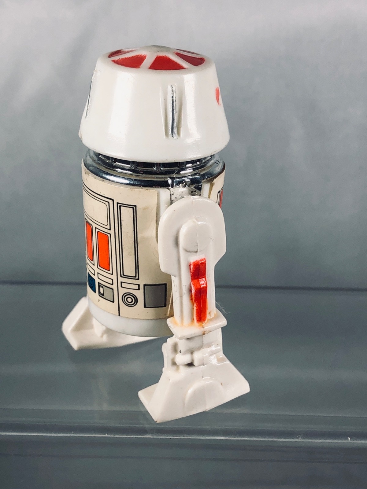 R5-D4 (Arfive-Defour) sold