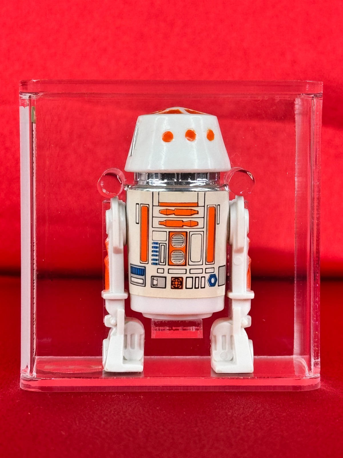 R5-D4 (Arfive-Defour) sold
