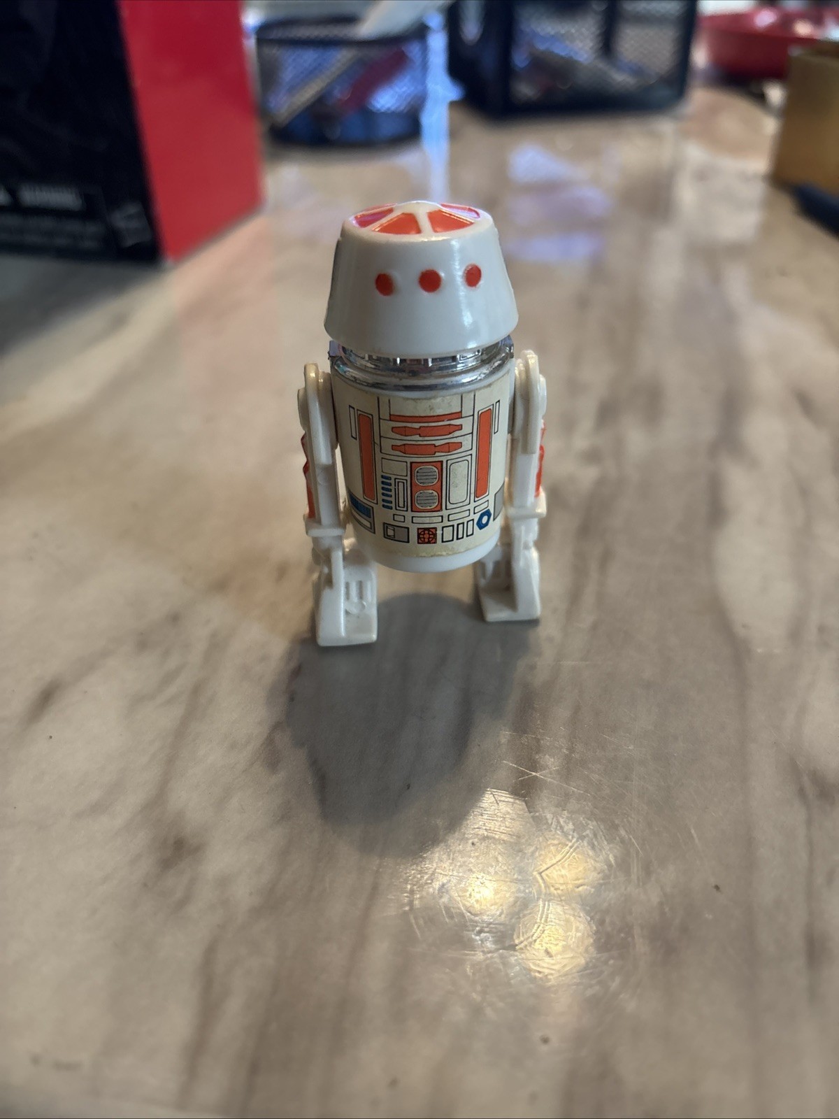 R5-D4 (Arfive-Defour) sold