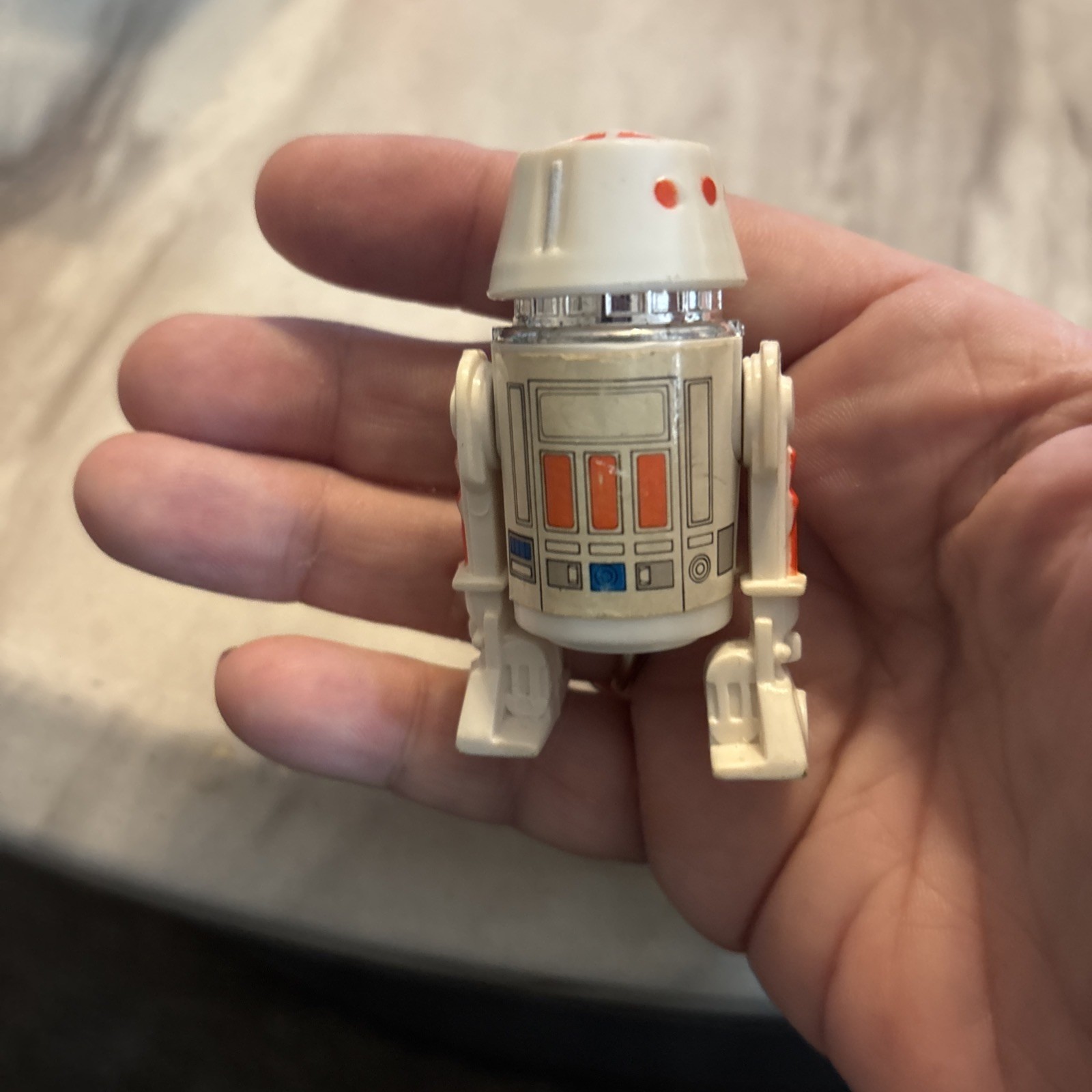 R5-D4 (Arfive-Defour) sold