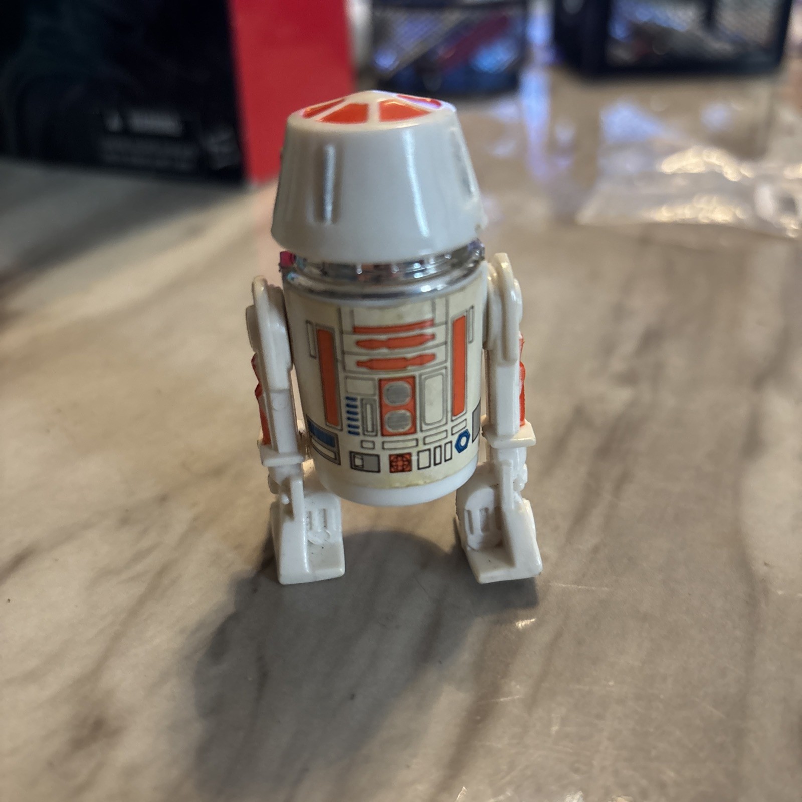 R5-D4 (Arfive-Defour) sold