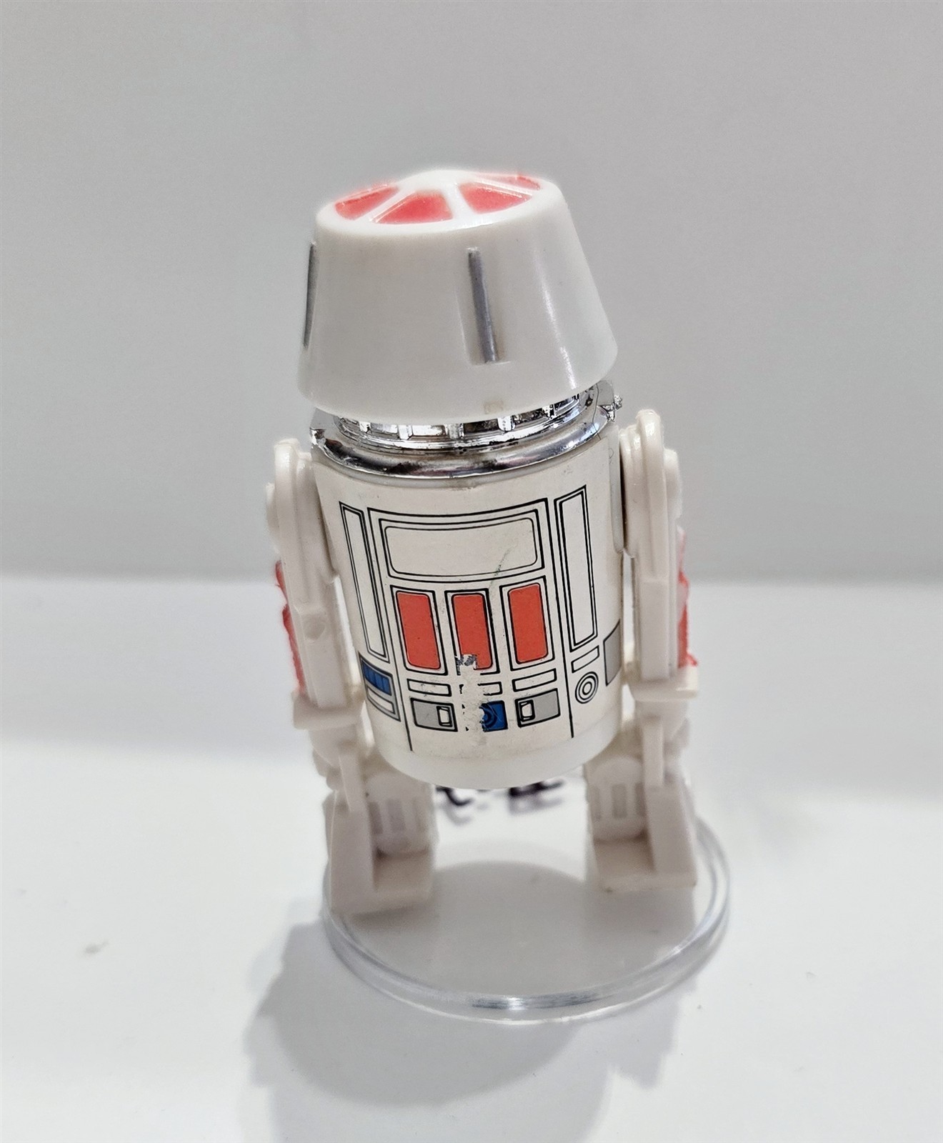 R5-D4 (Arfive-Defour) sold