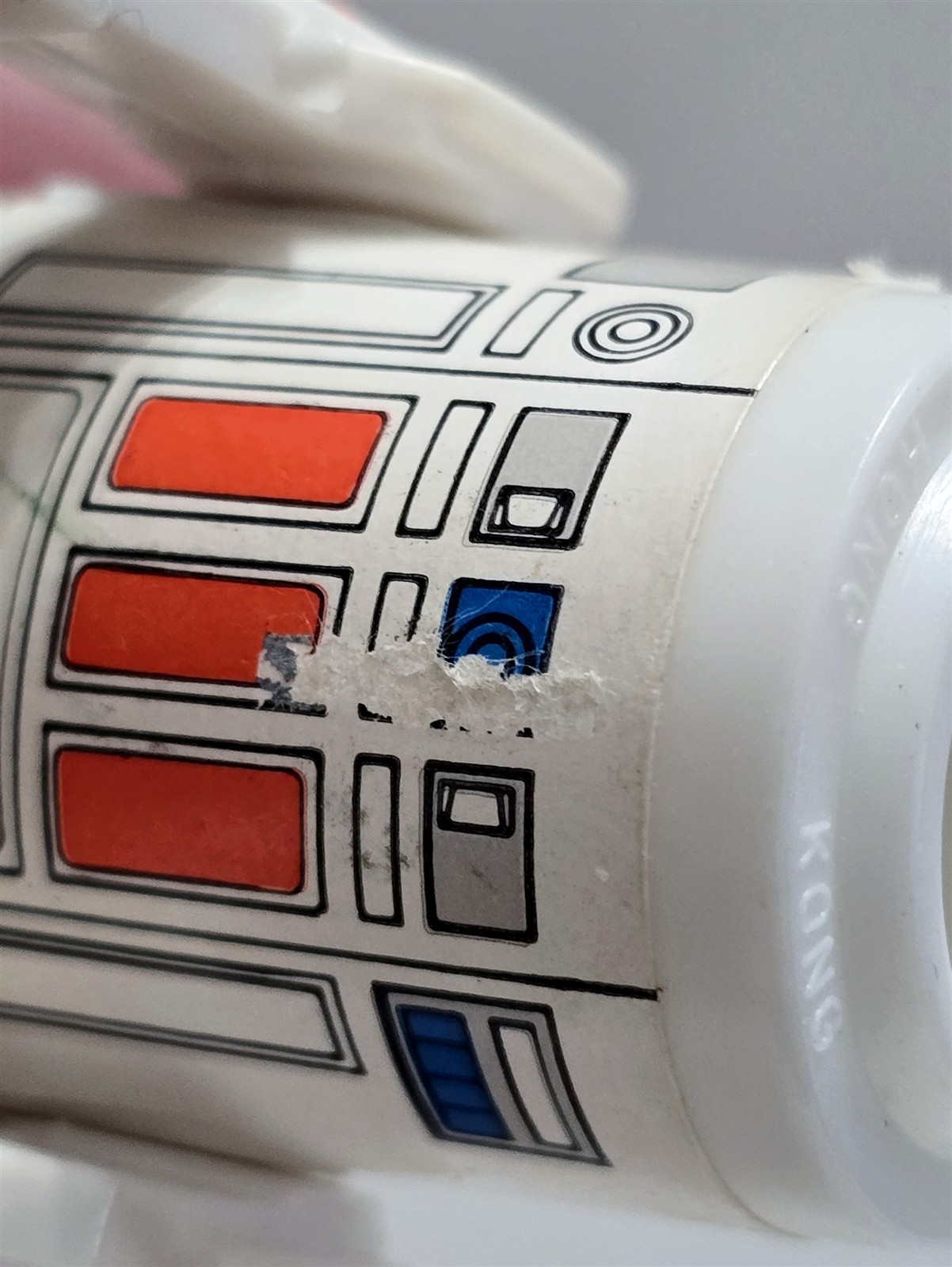 R5-D4 (Arfive-Defour) sold