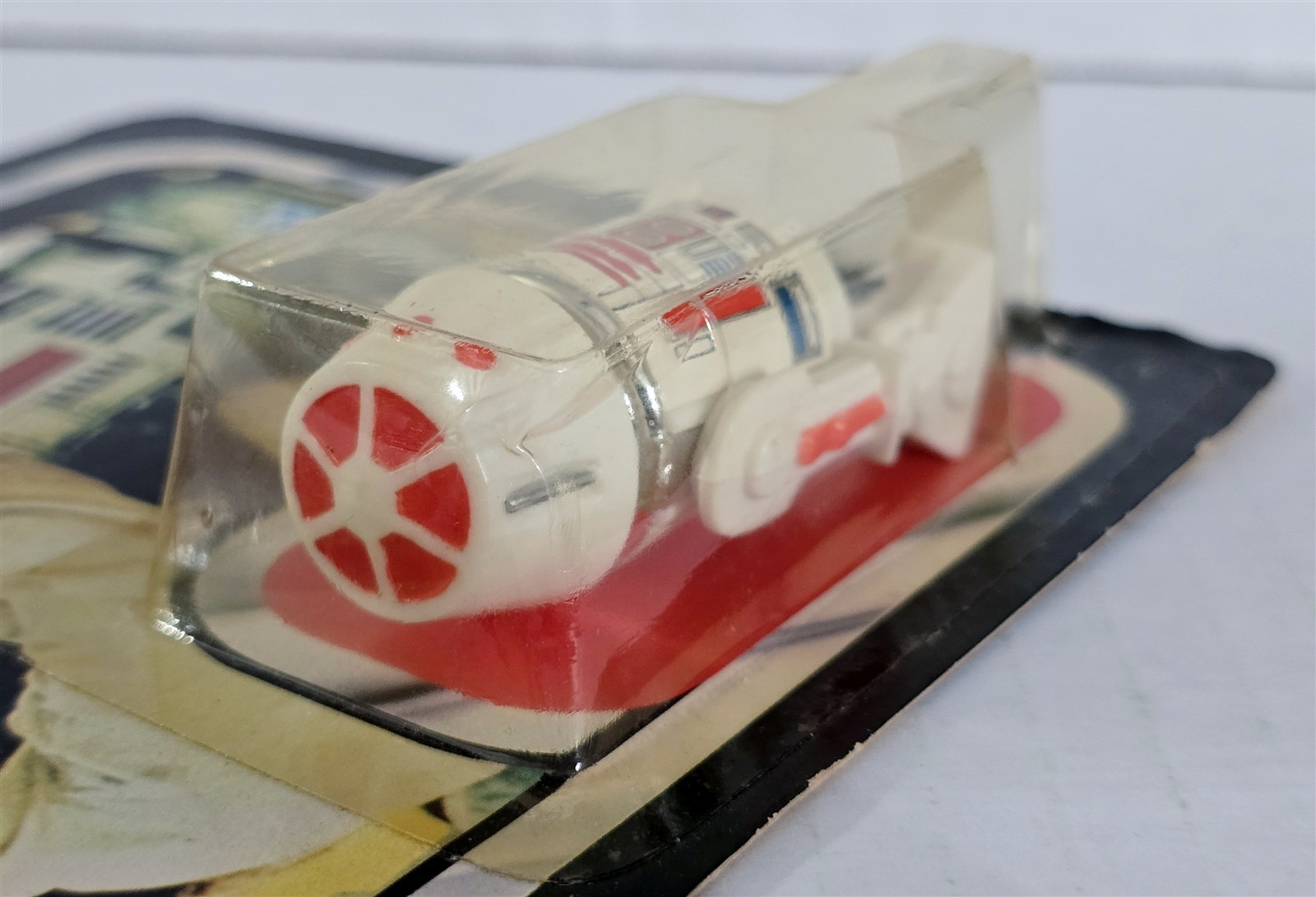 R5-D4 (Arfive-Defour) sold