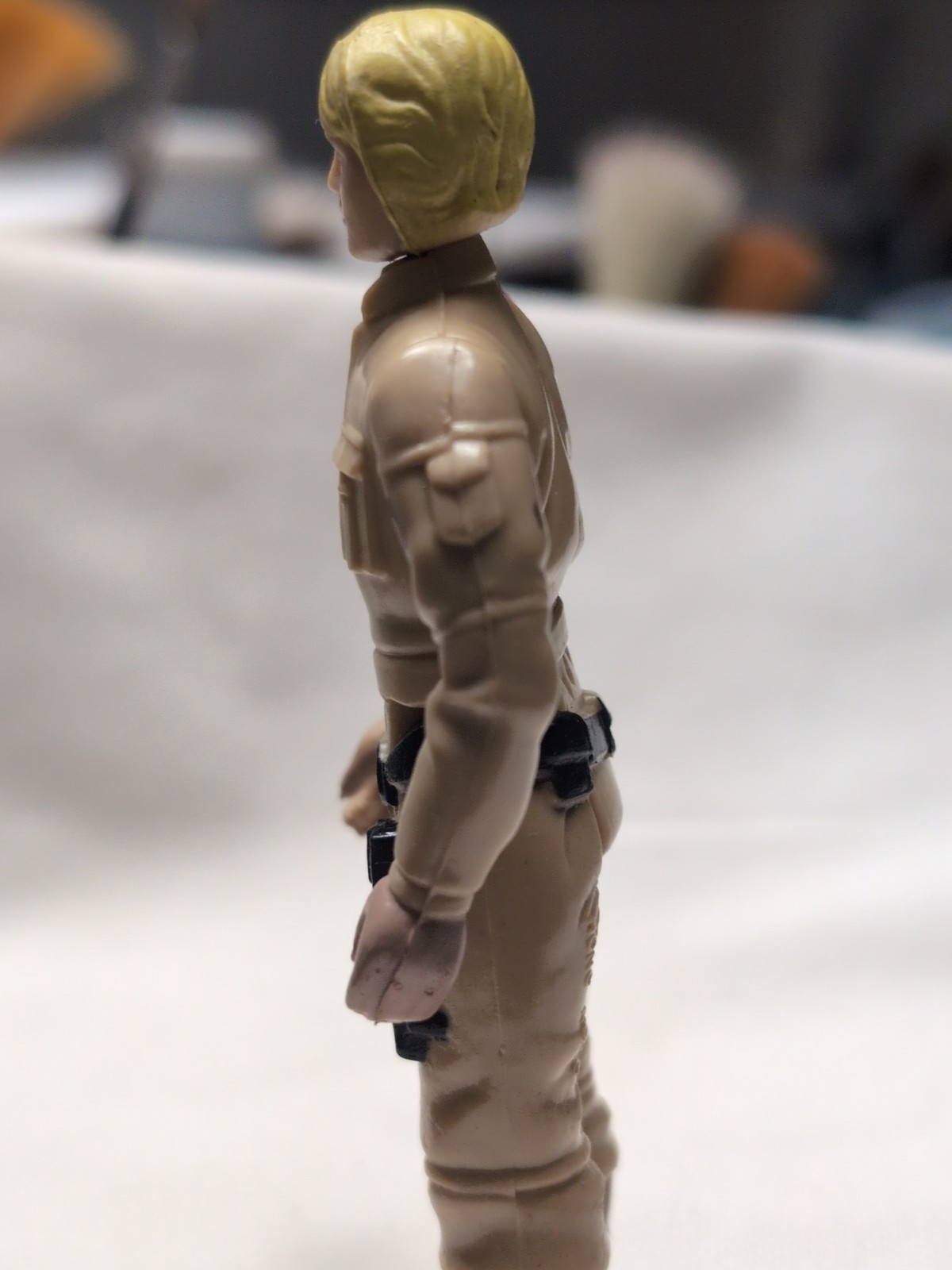 Luke Skywalker (Bespin Fatigues) sold