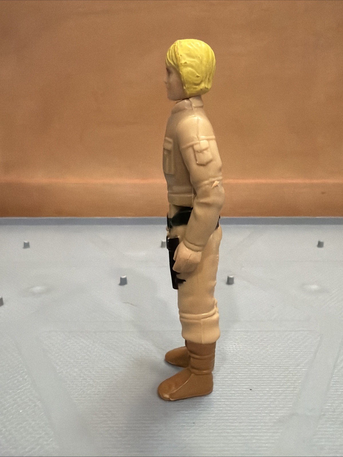 Luke Skywalker (Bespin Fatigues) sold