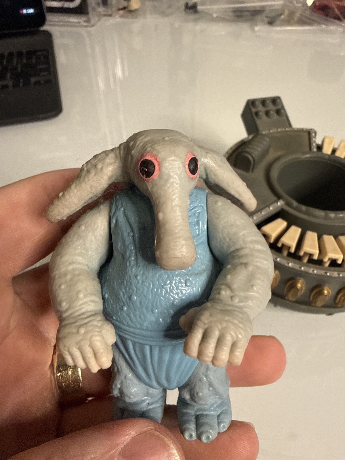 Max Rebo sold