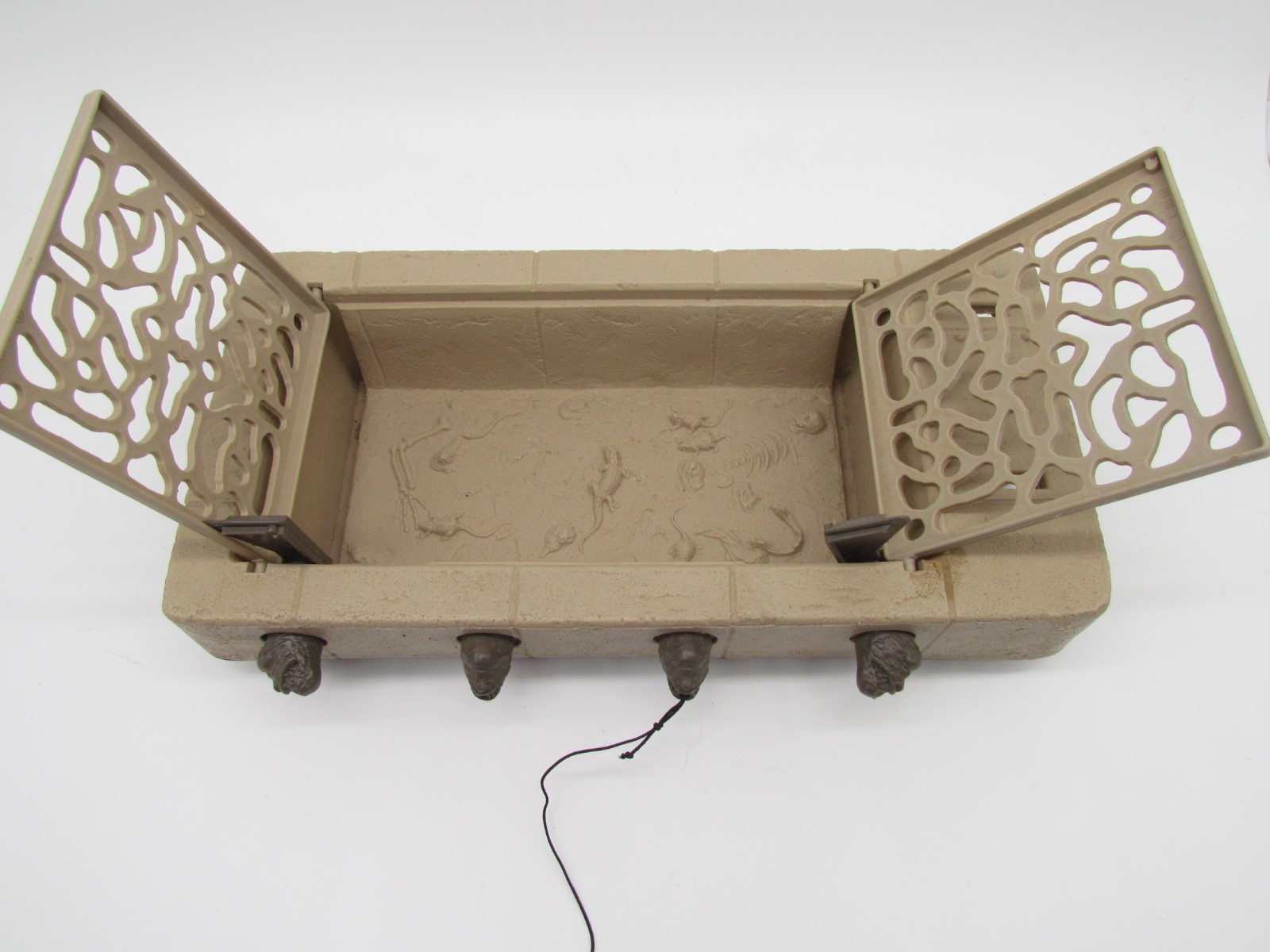 Jabba the Hutt Action Playset sold