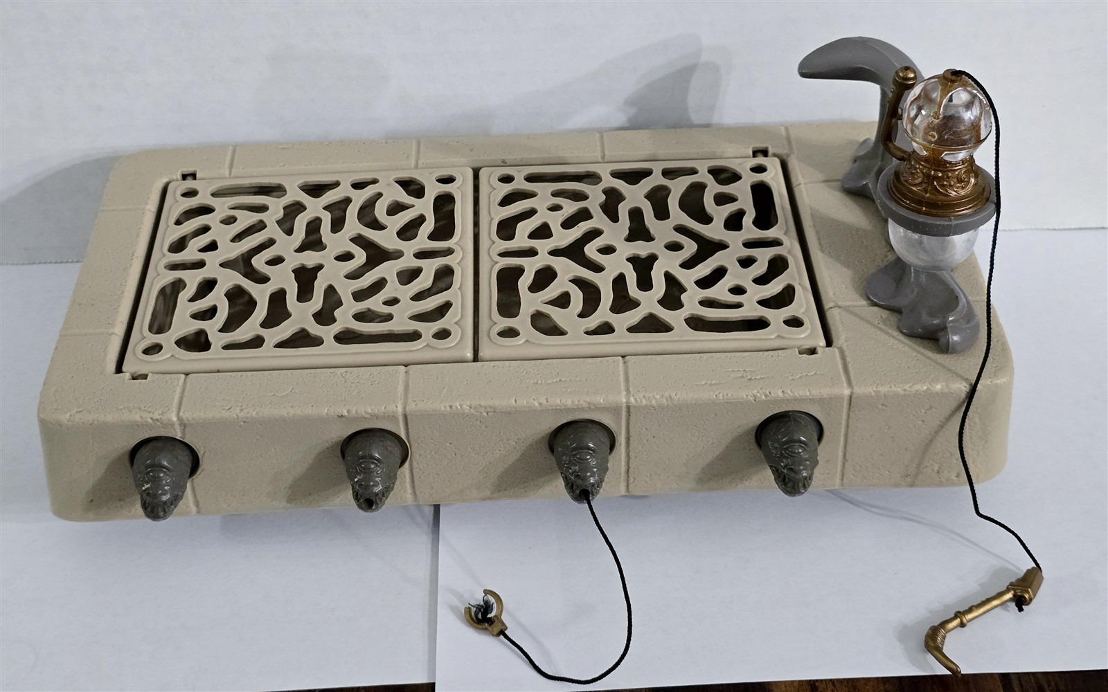 Jabba the Hutt Action Playset sold