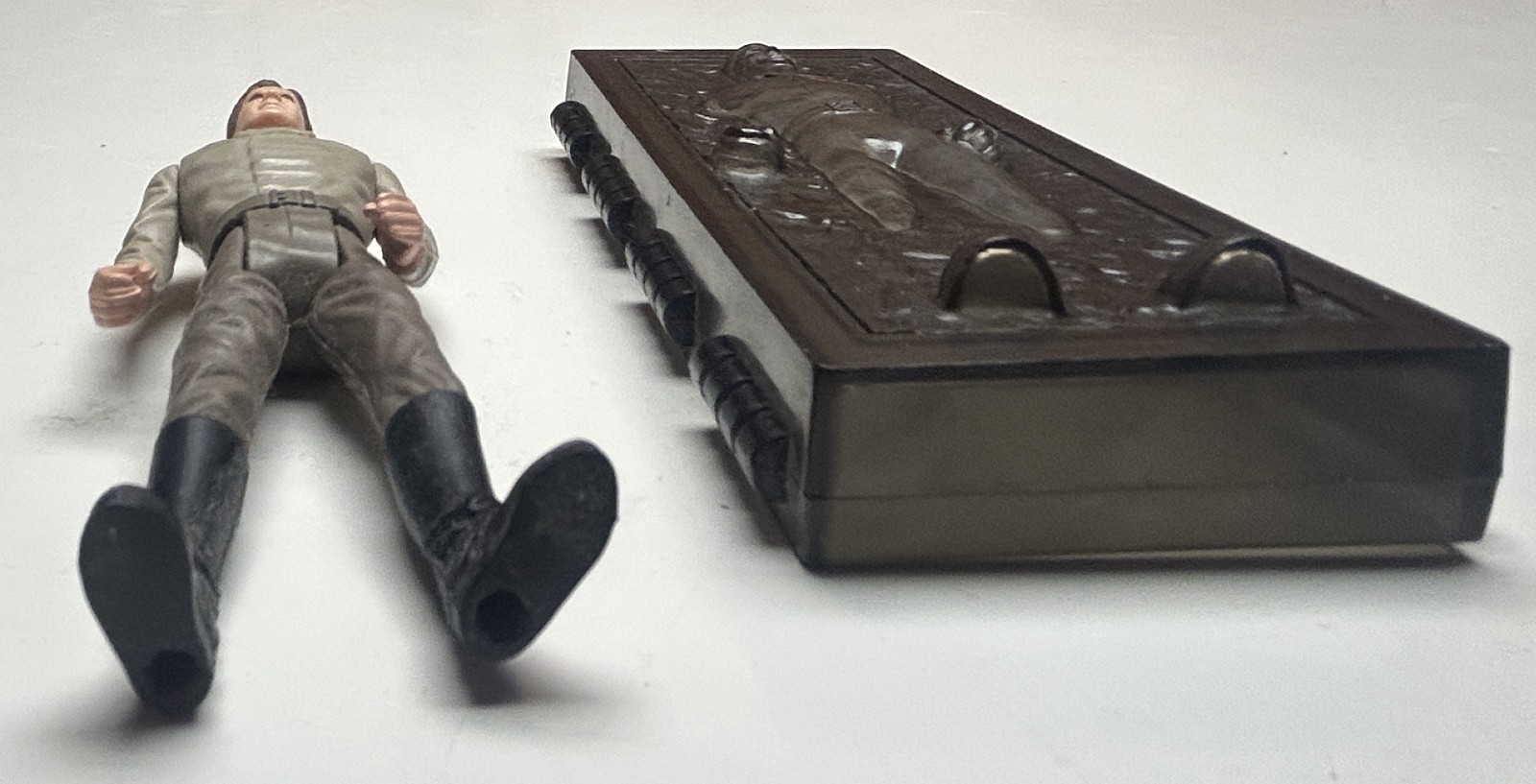 Han Solo (In Carbonite Chamber) sold