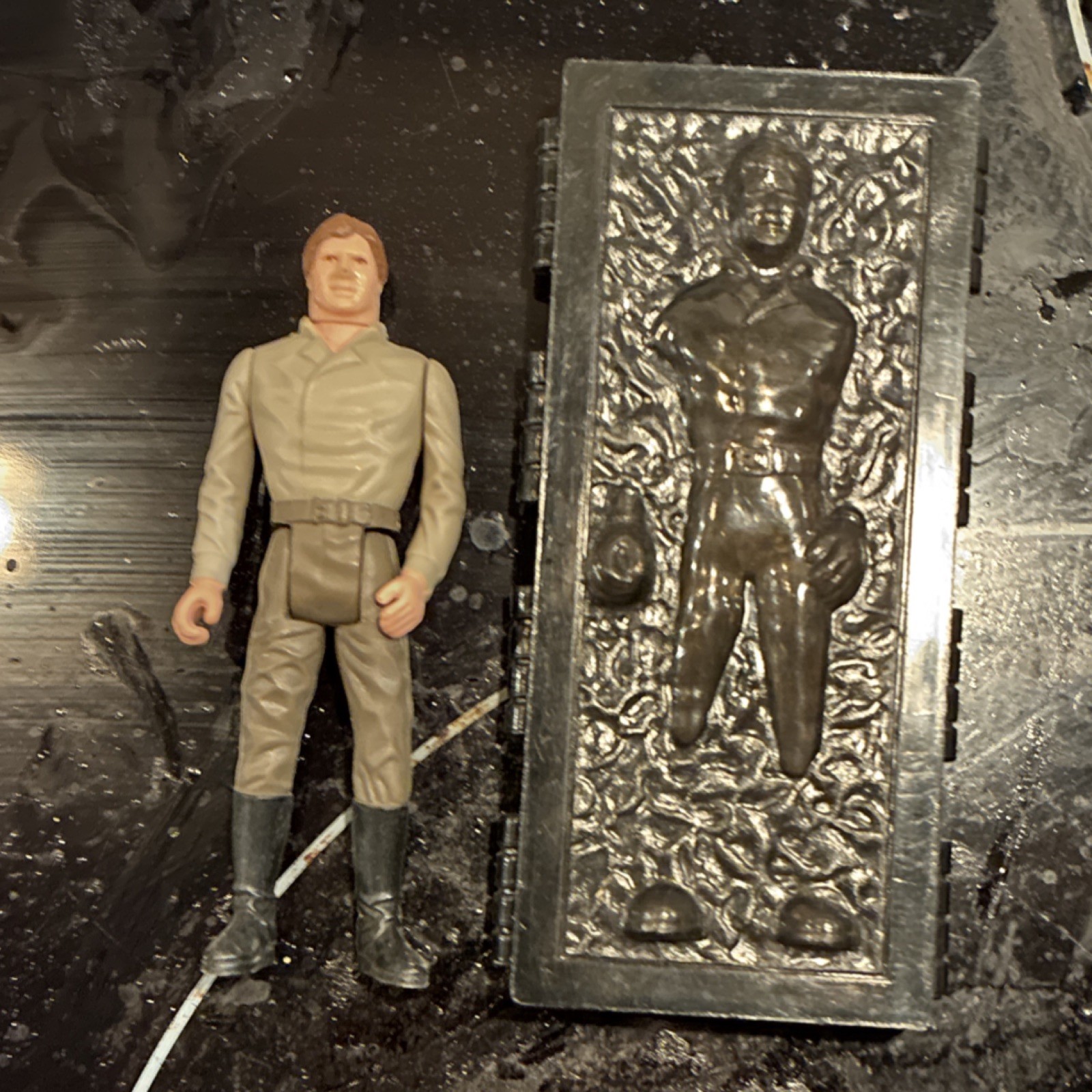 Han Solo (In Carbonite Chamber) sold