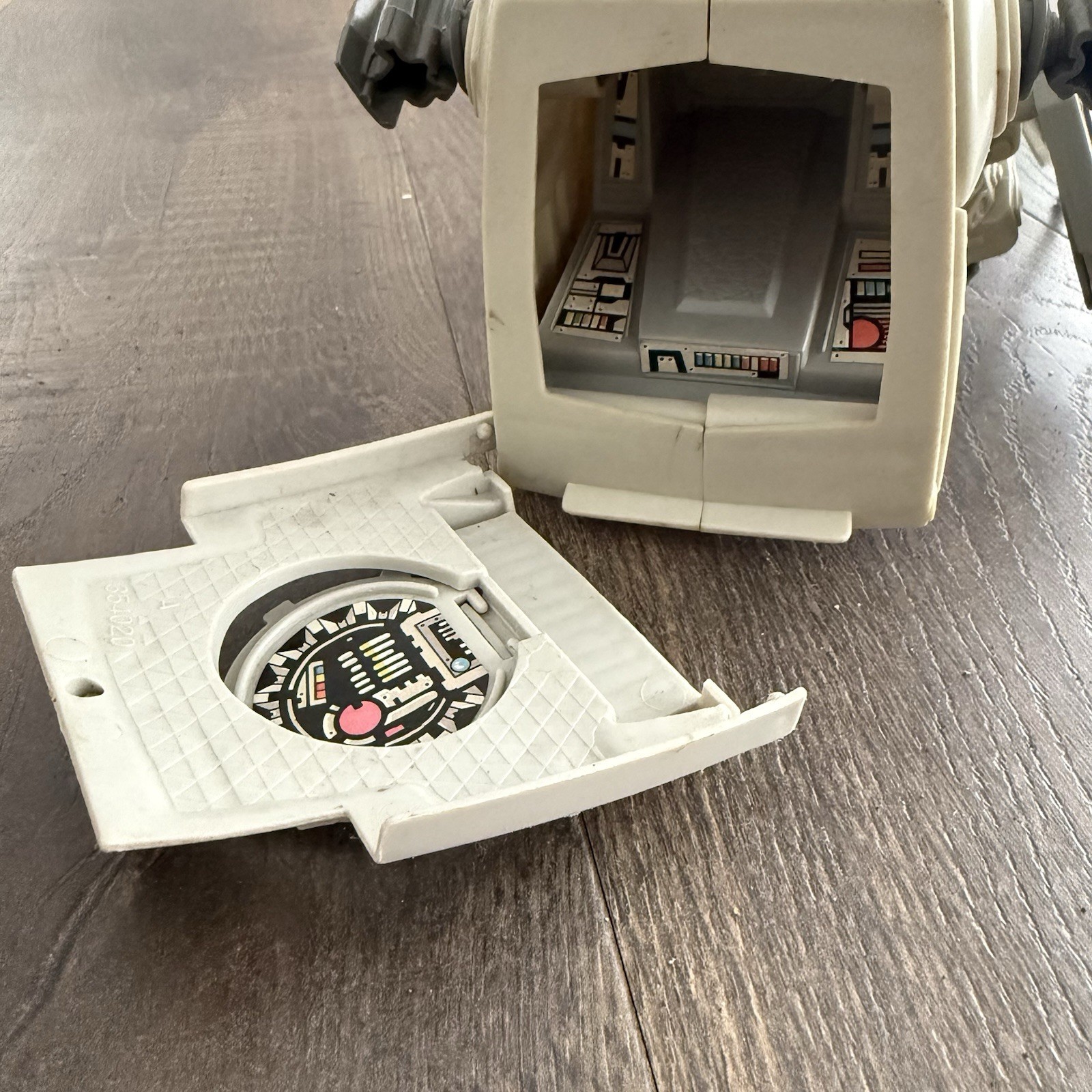 Scout Walker (AT-ST) sold