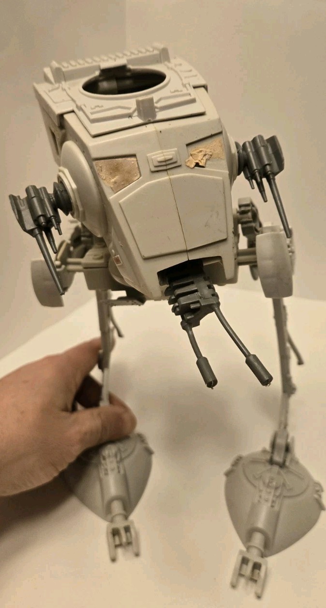 Scout Walker (AT-ST) sold
