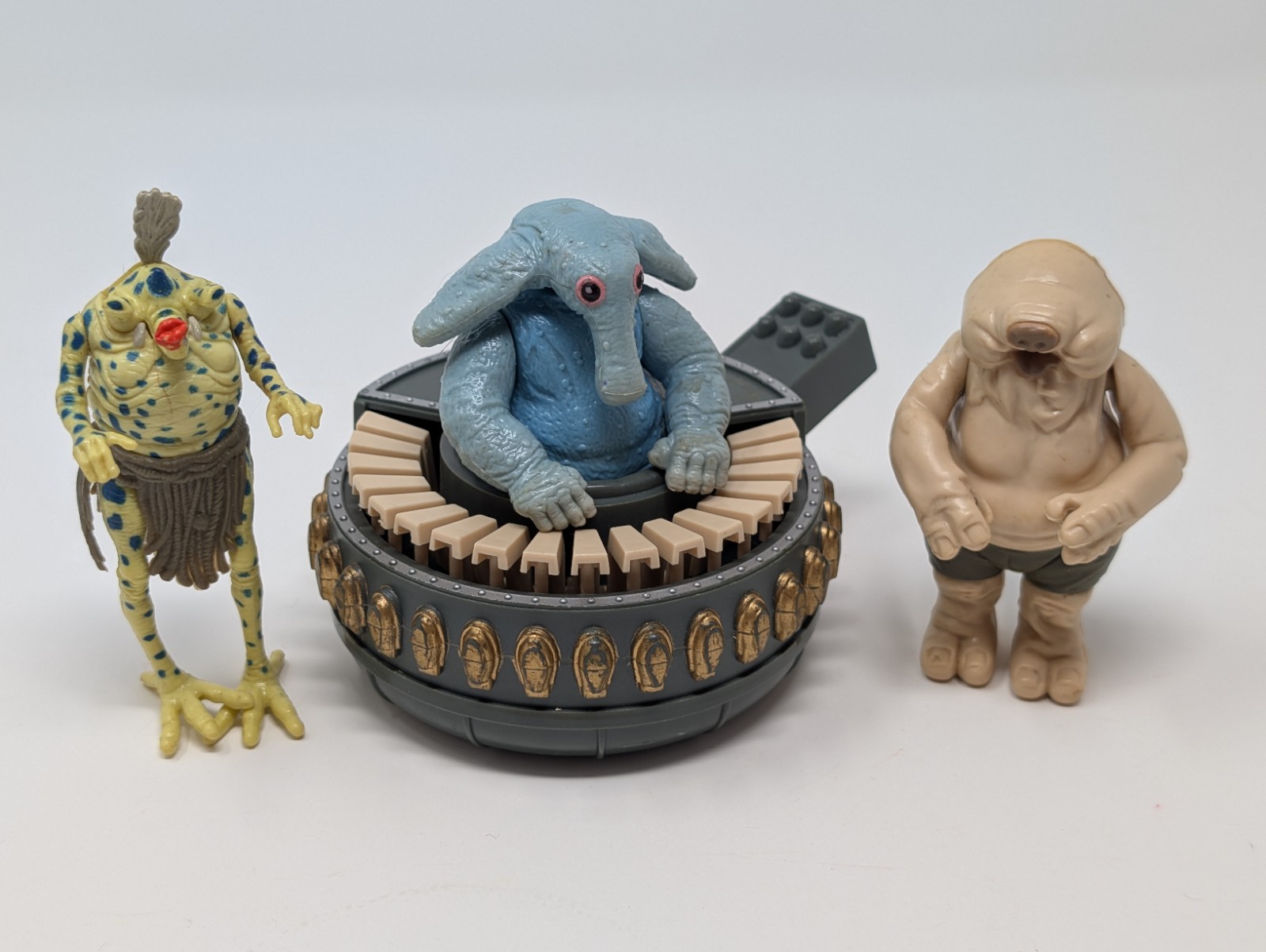 Sy Snootles & The Rebo Band sold