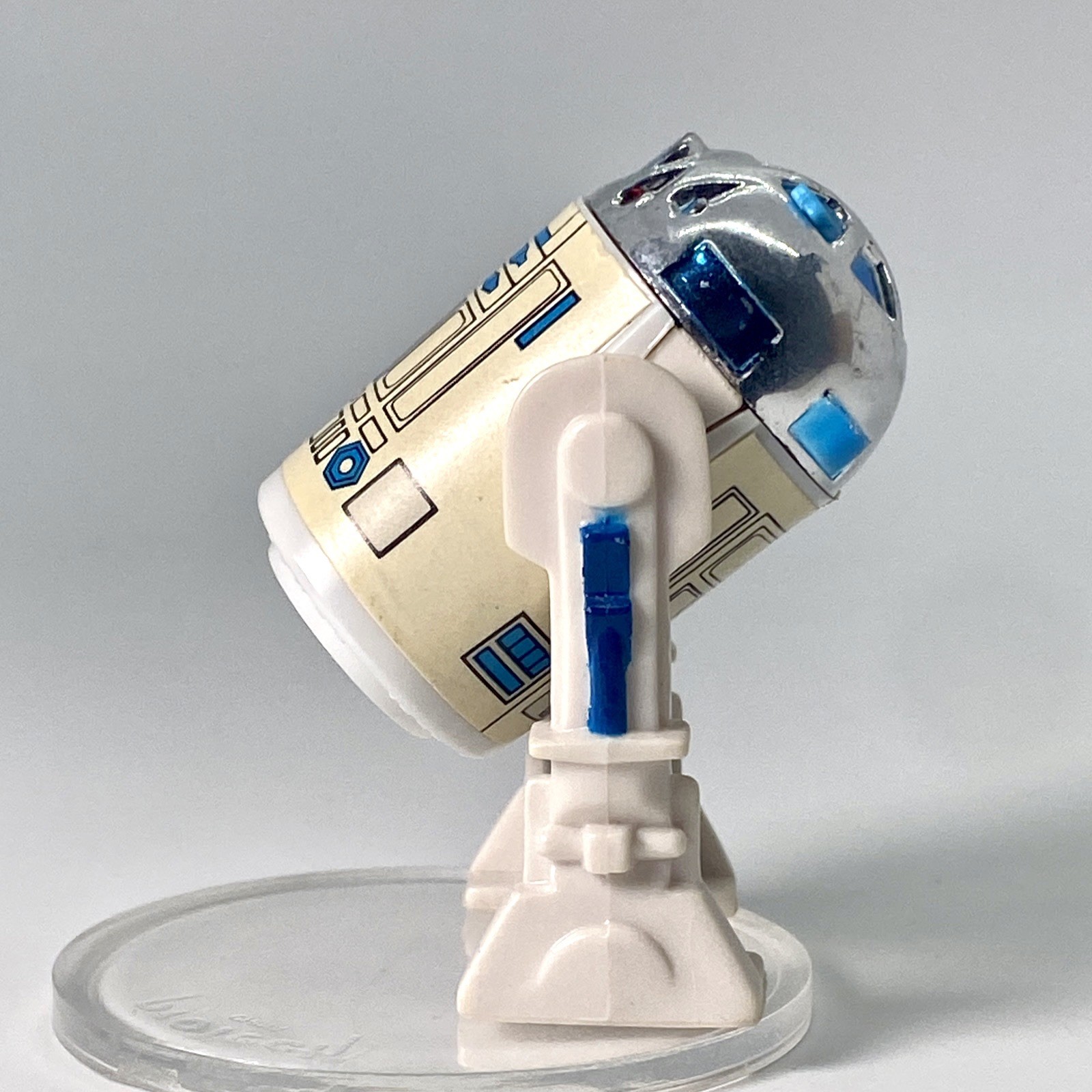 R2-D2 (Artoo-Detoo) (with Sensorscope) sold