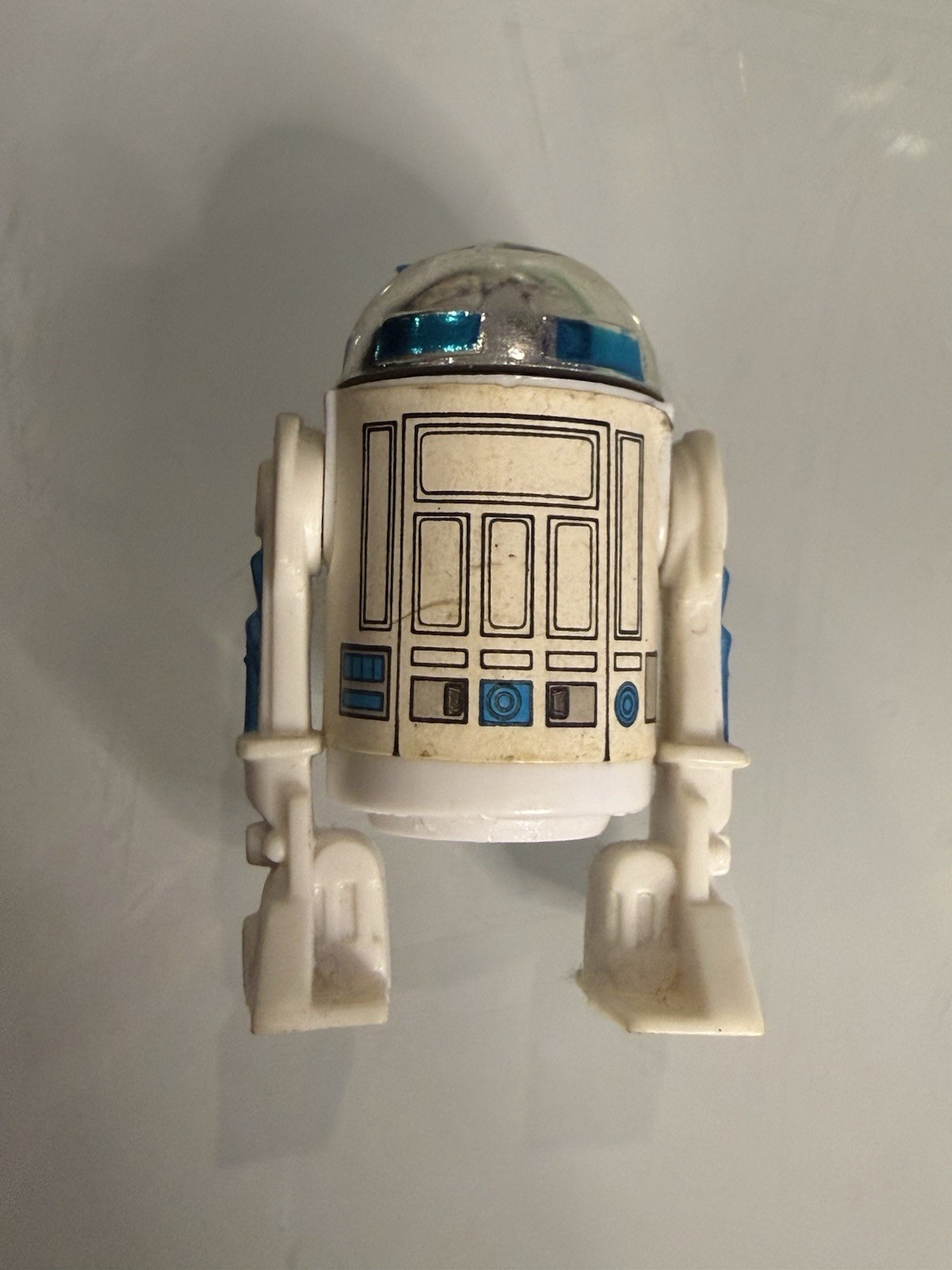 R2-D2 (Artoo-Detoo) (with Sensorscope) sold