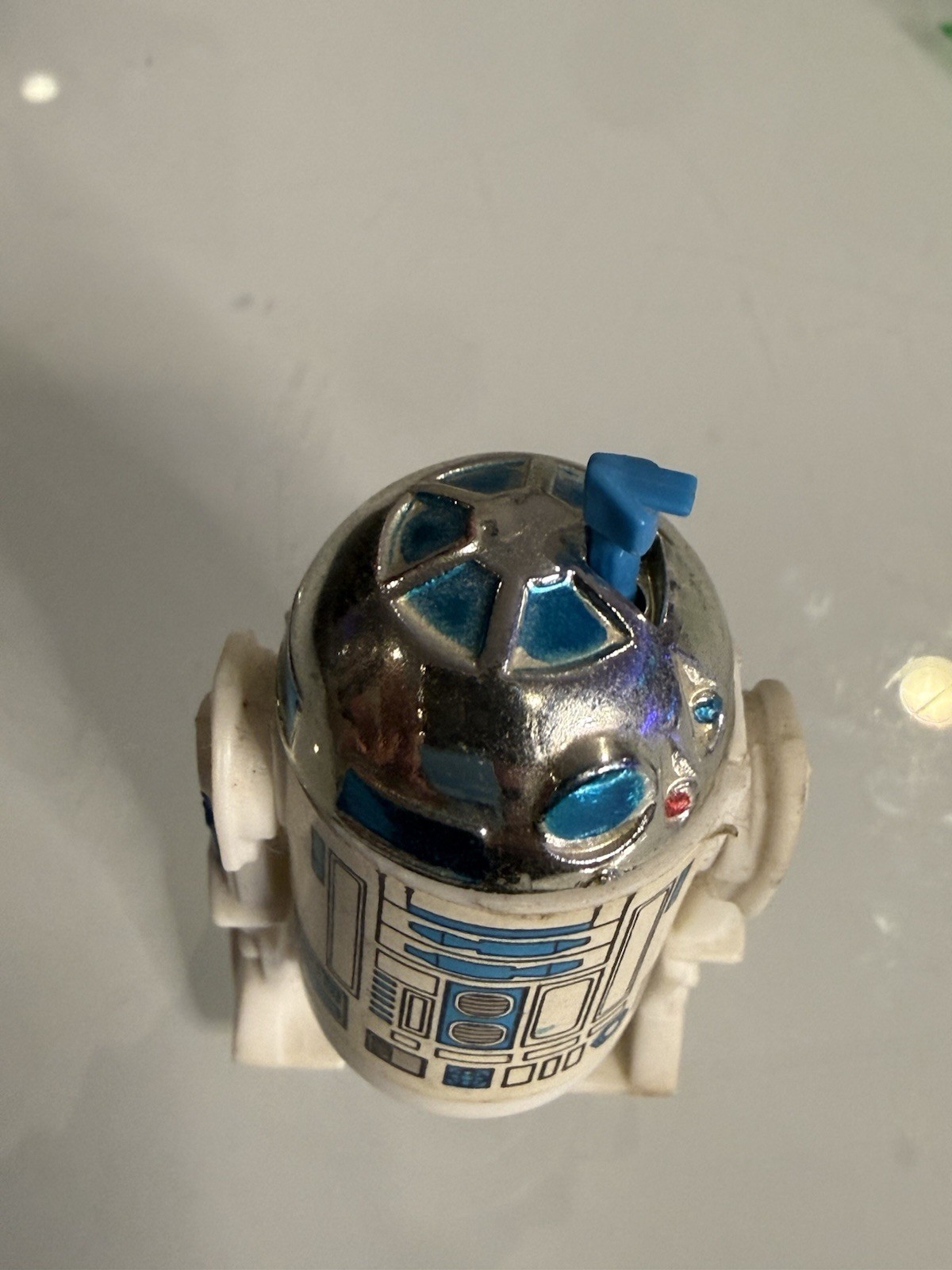 R2-D2 (Artoo-Detoo) (with Sensorscope) sold