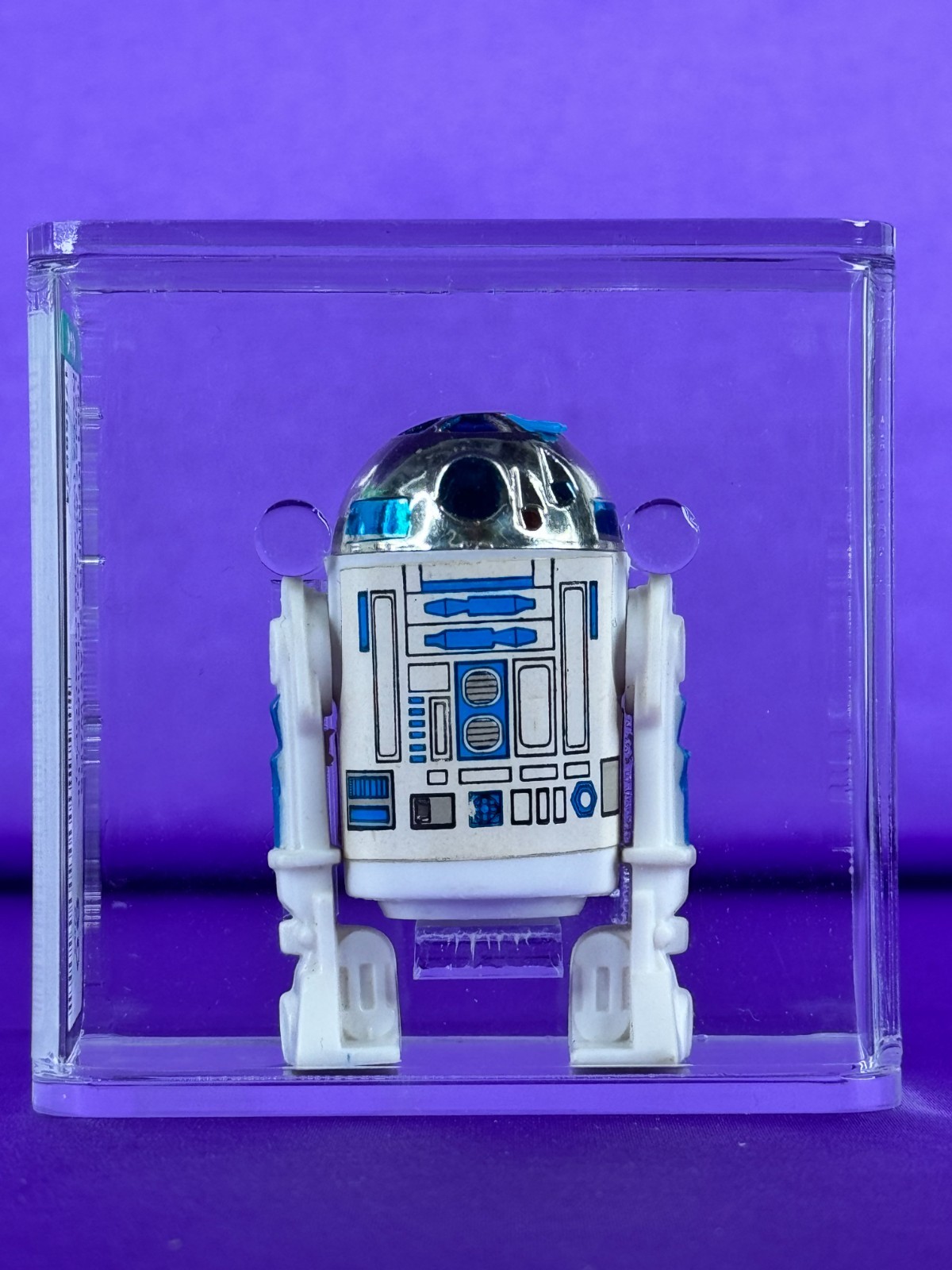 R2-D2 (Artoo-Detoo) (with Sensorscope) sold