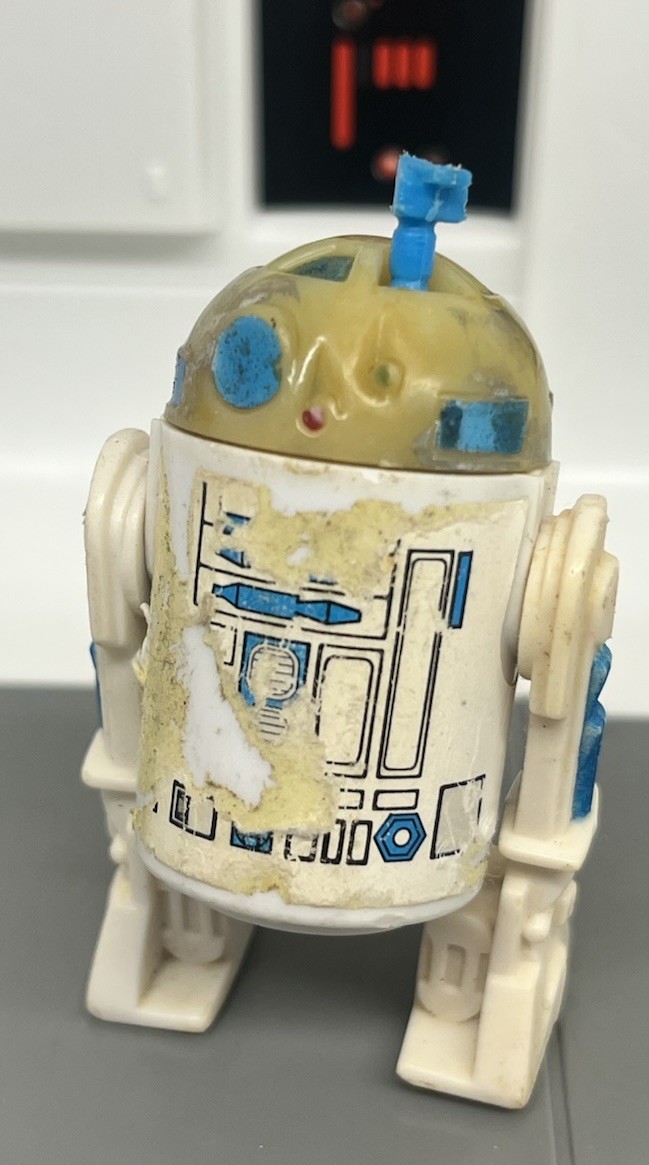 R2-D2 (Artoo-Detoo) (with Sensorscope) sold