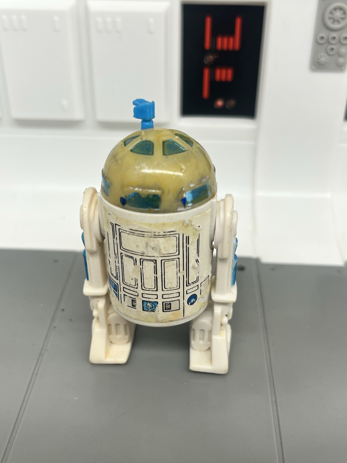 R2-D2 (Artoo-Detoo) (with Sensorscope) sold