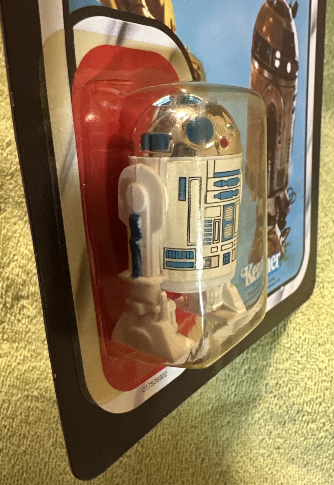 R2-D2 (Artoo-Detoo) (with Sensorscope) sold