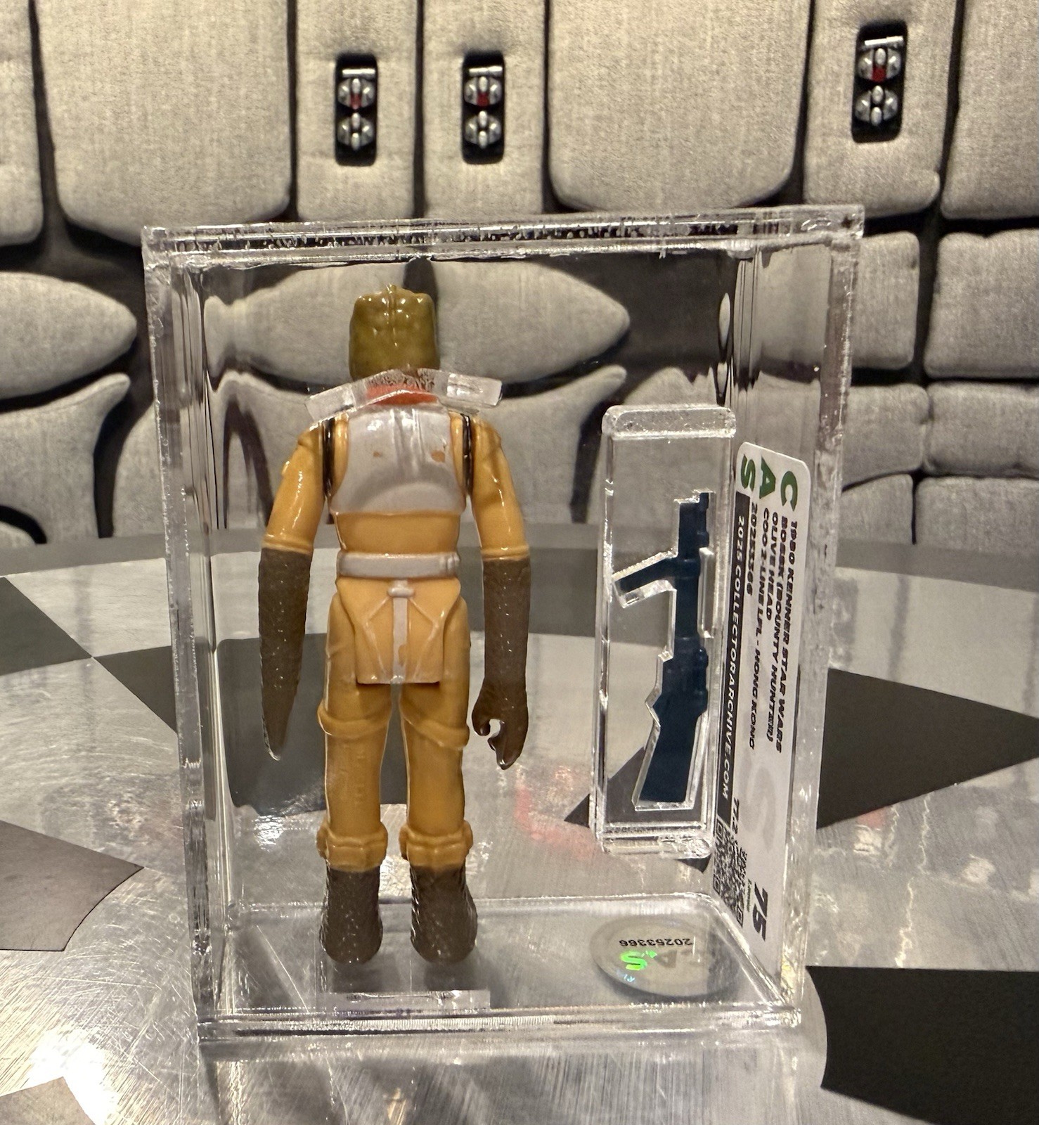 Bossk (Bounty Hunter) sold