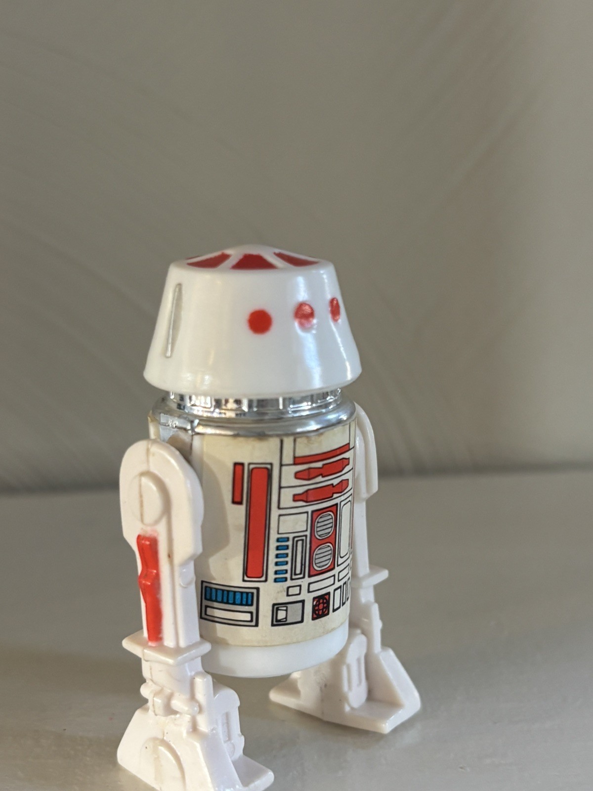 R5-D4 (Arfive-Defour) sold