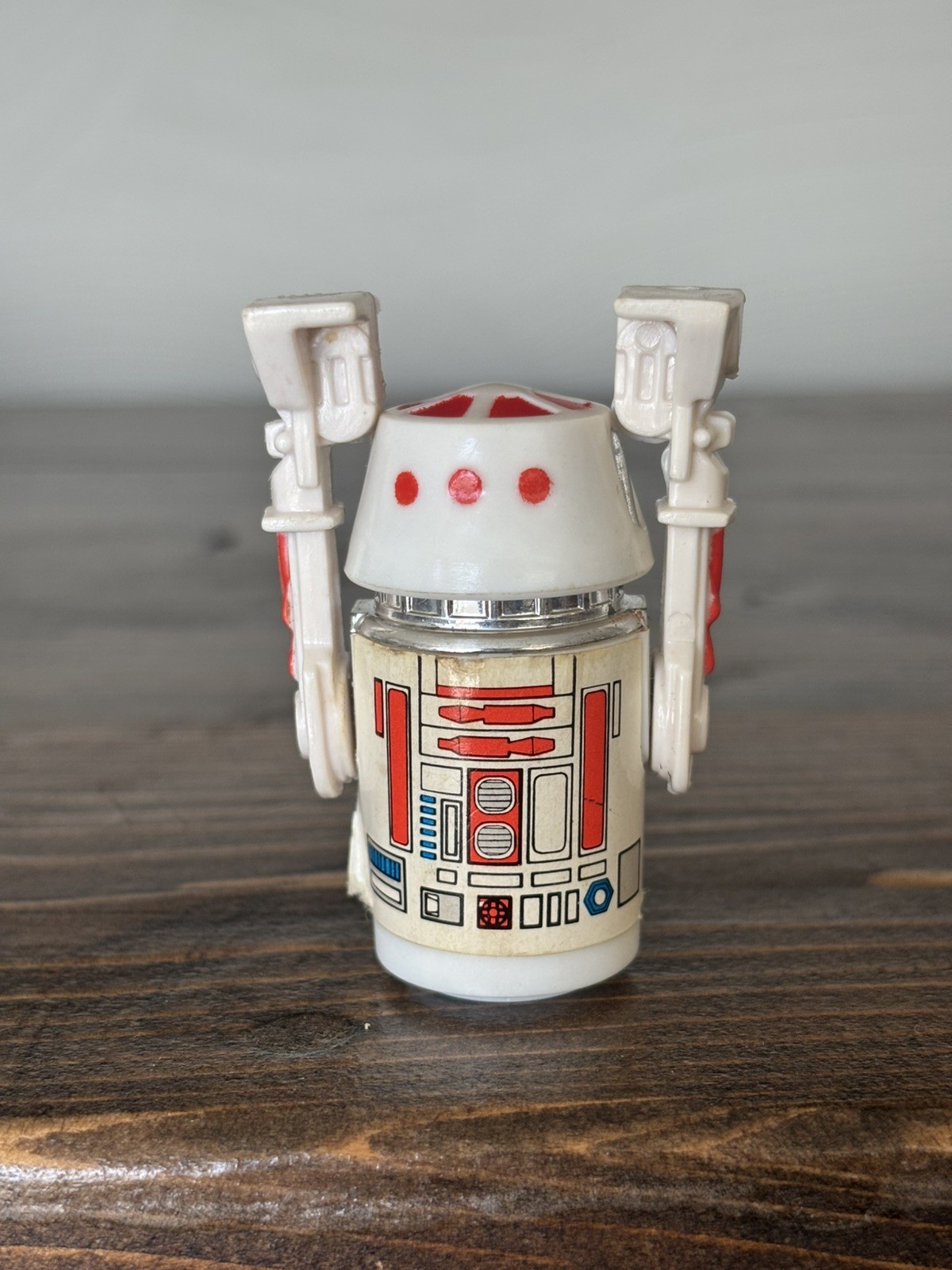 R5-D4 (Arfive-Defour) sold