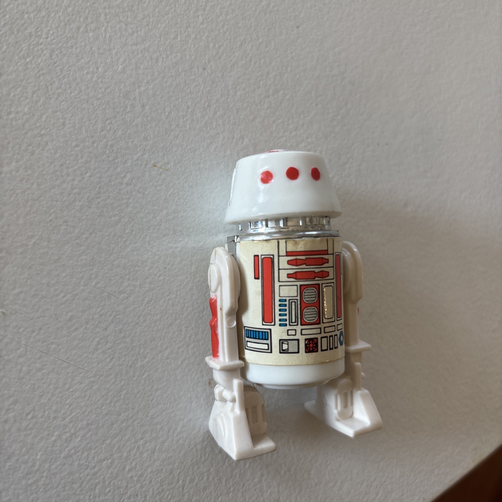 R5-D4 (Arfive-Defour) sold
