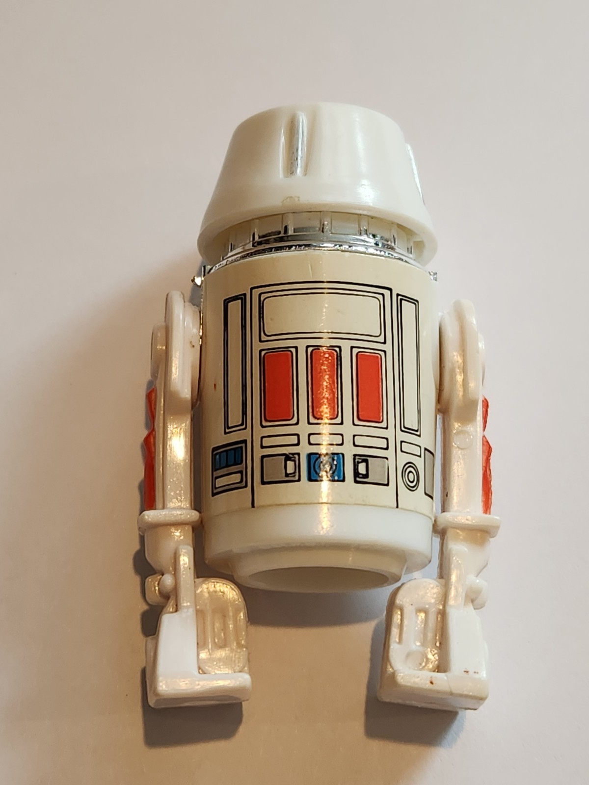 R5-D4 (Arfive-Defour) sold