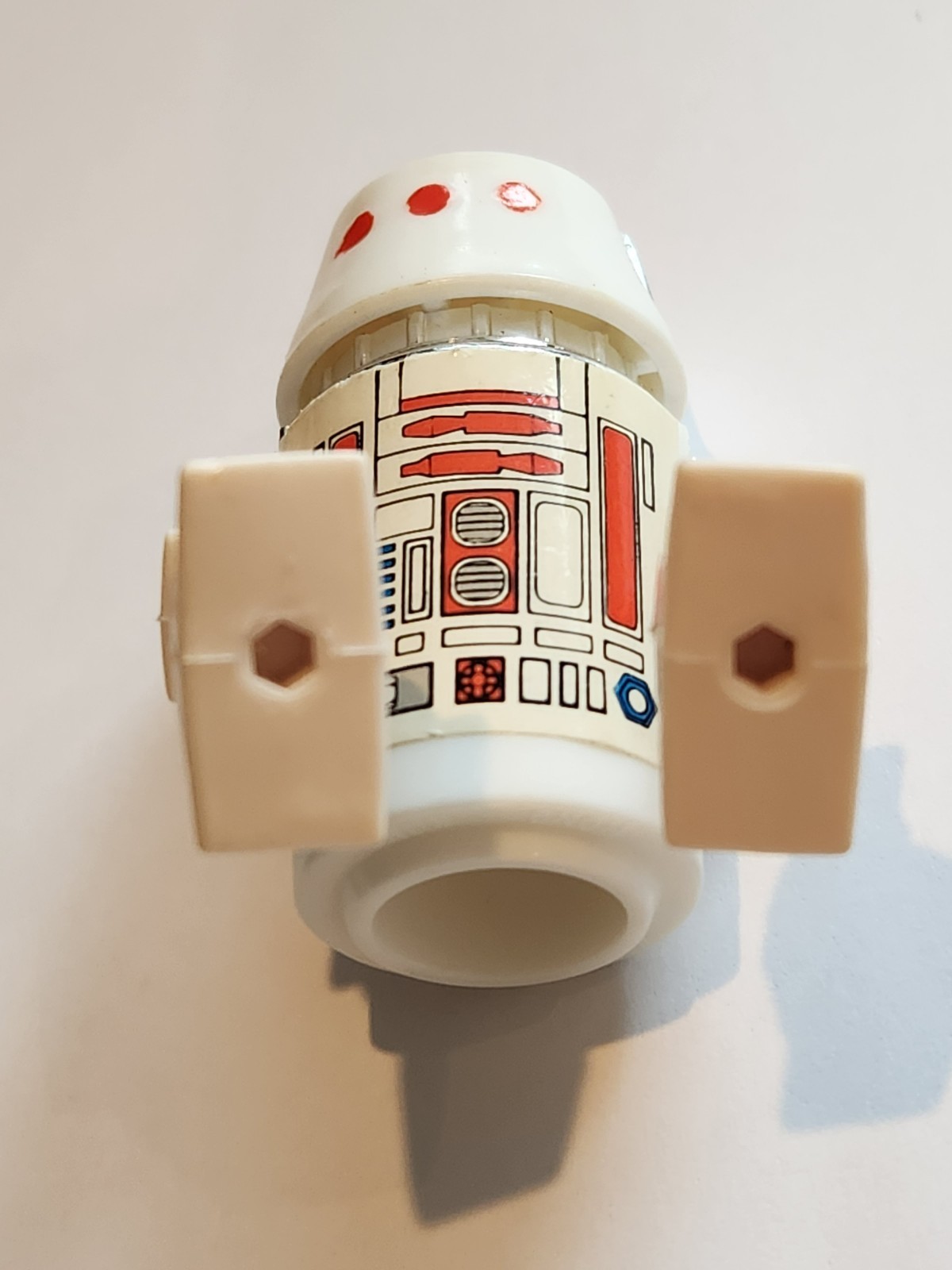 R5-D4 (Arfive-Defour) sold