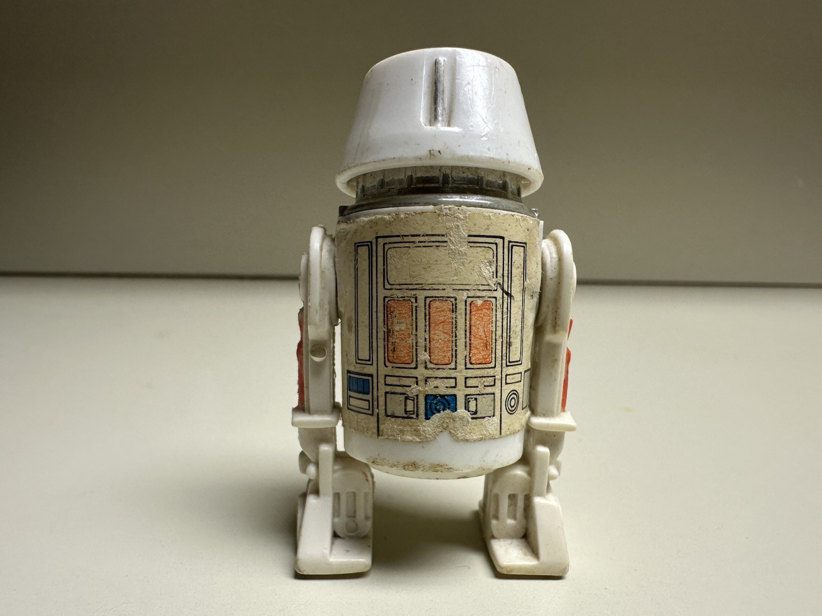 R5-D4 (Arfive-Defour) sold