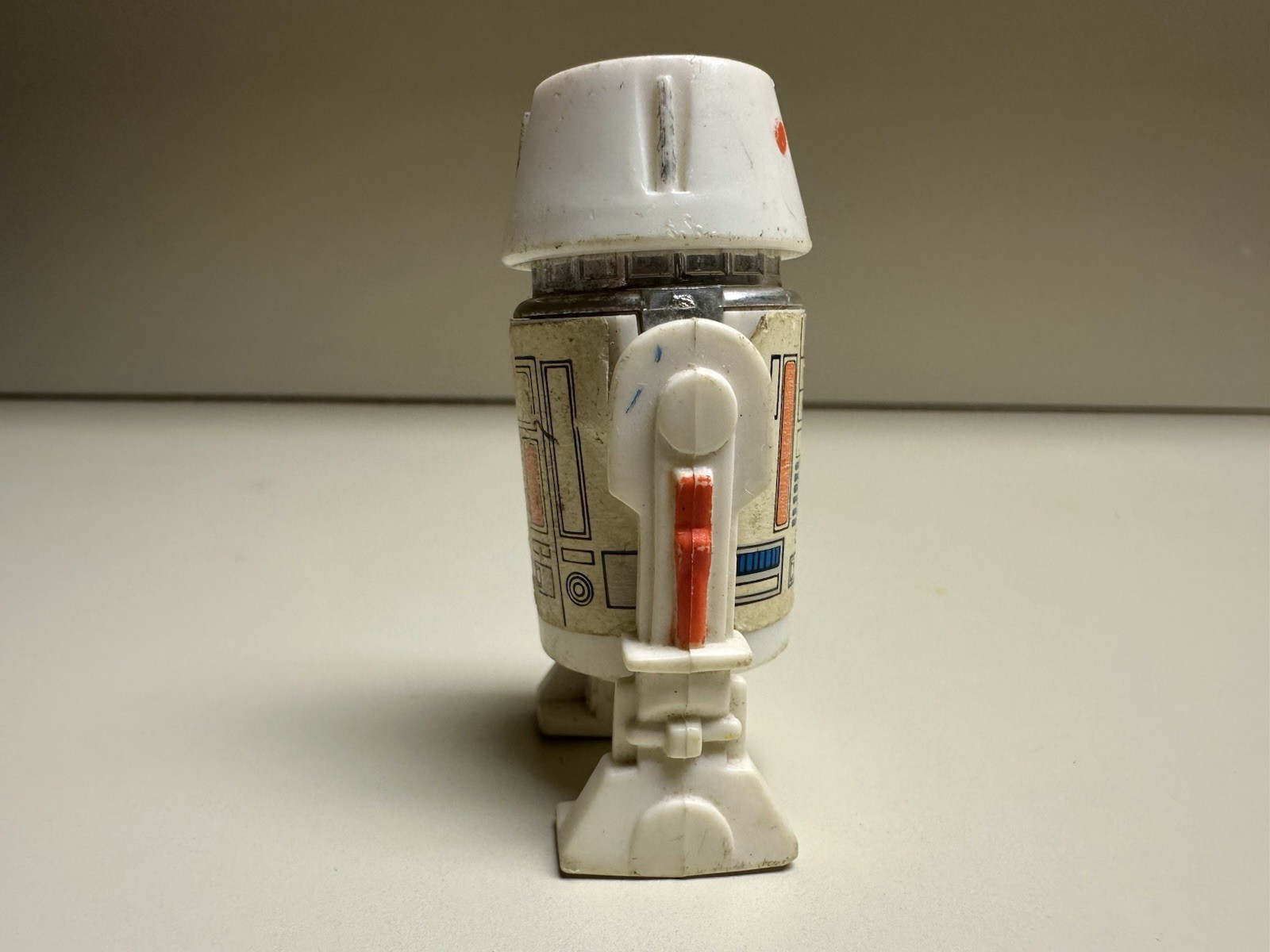 R5-D4 (Arfive-Defour) sold