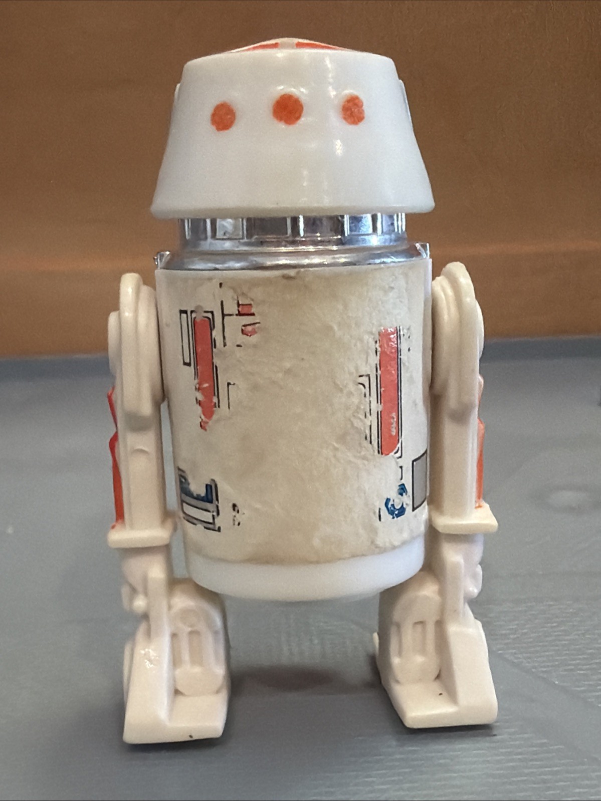 R5-D4 (Arfive-Defour) sold