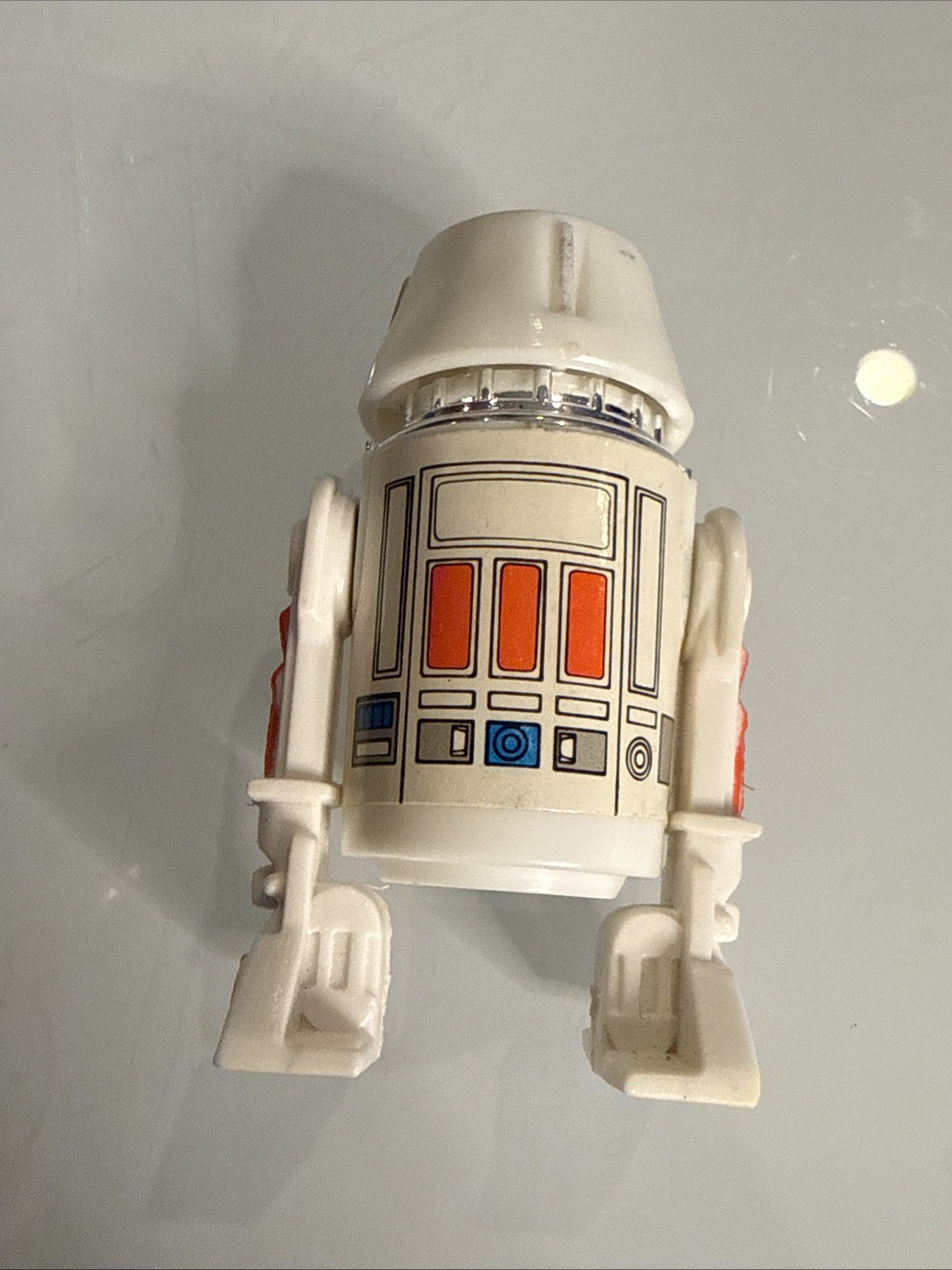 R5-D4 (Arfive-Defour) sold