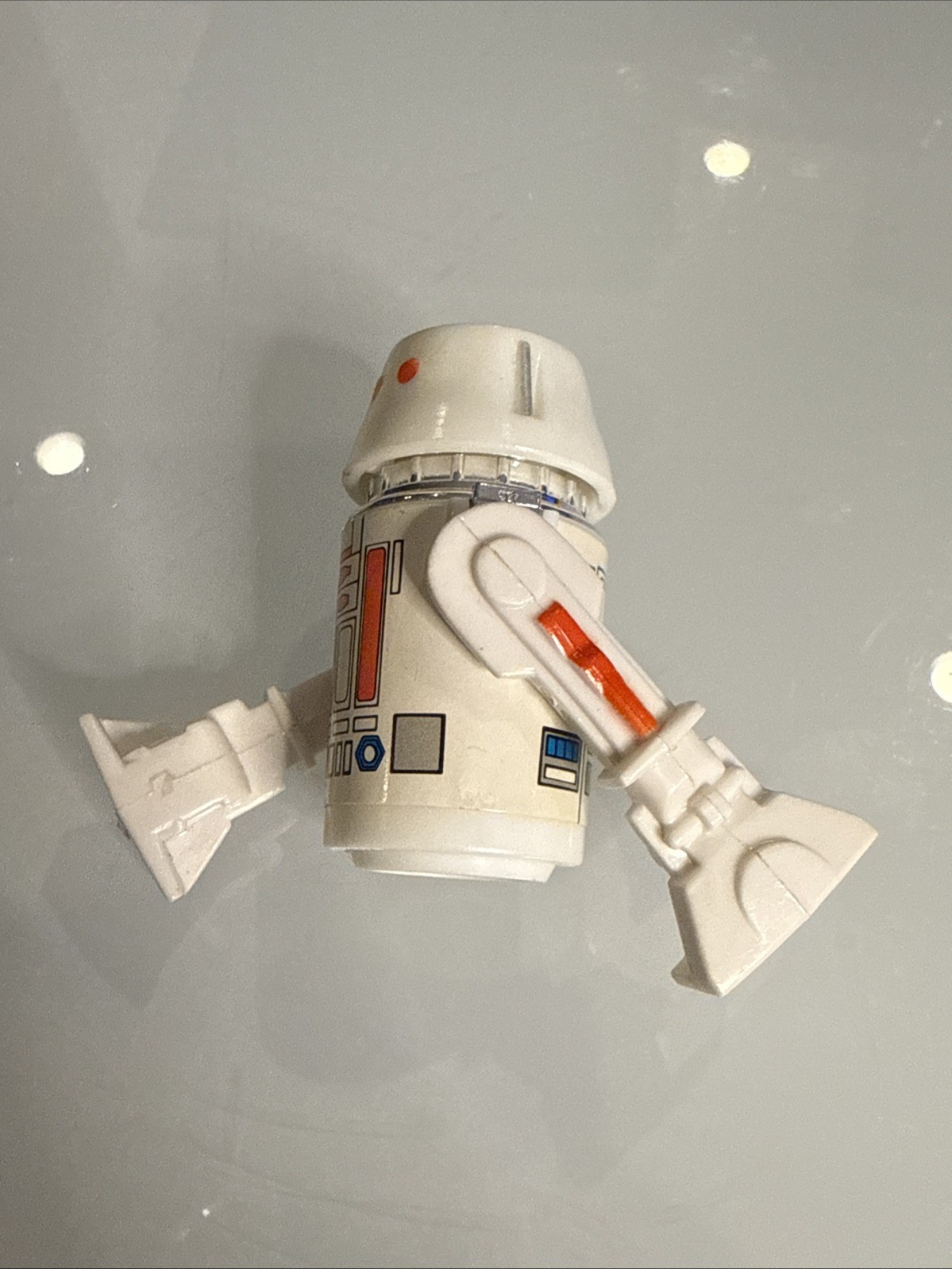 R5-D4 (Arfive-Defour) sold