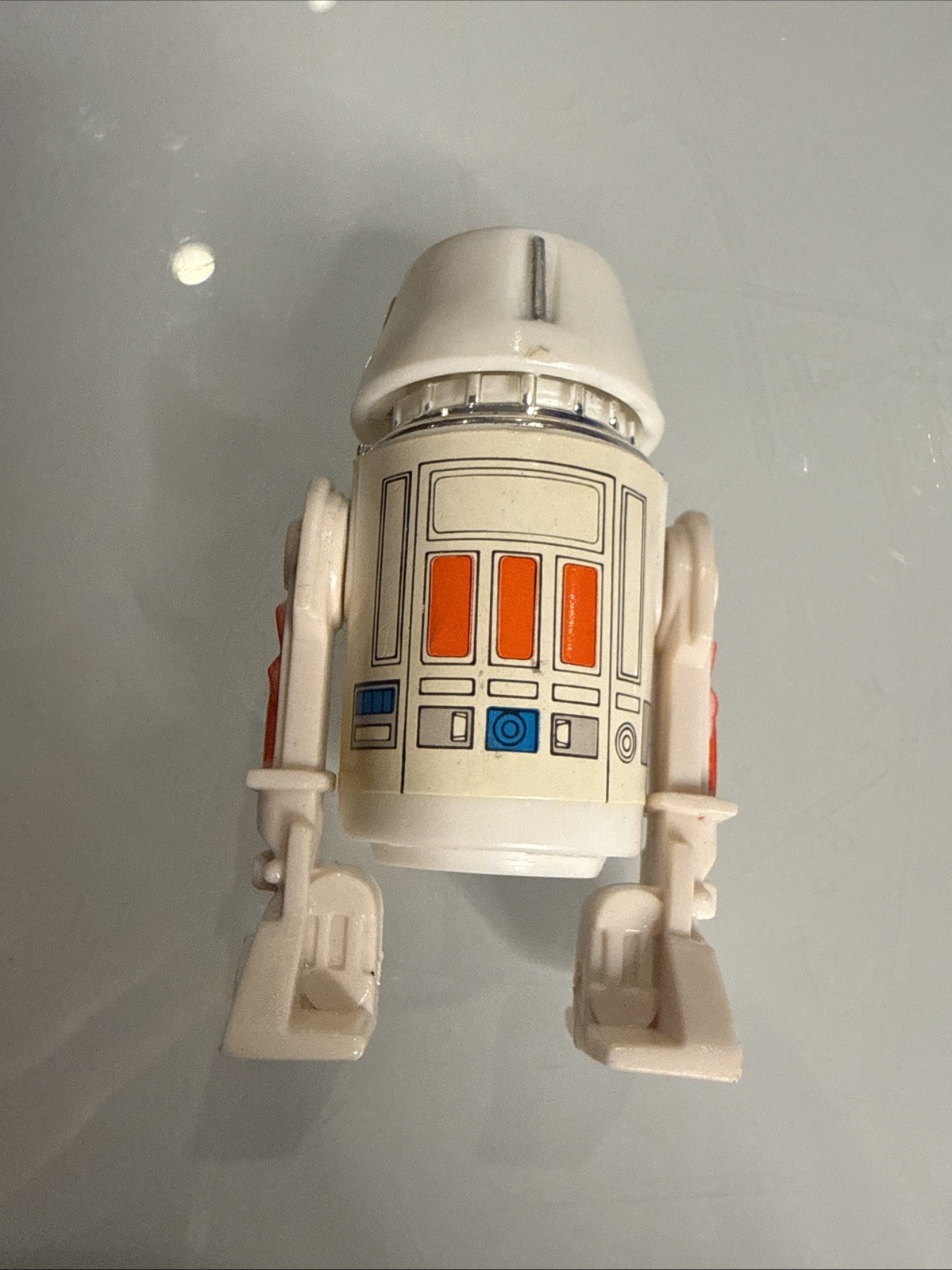 R5-D4 (Arfive-Defour) sold