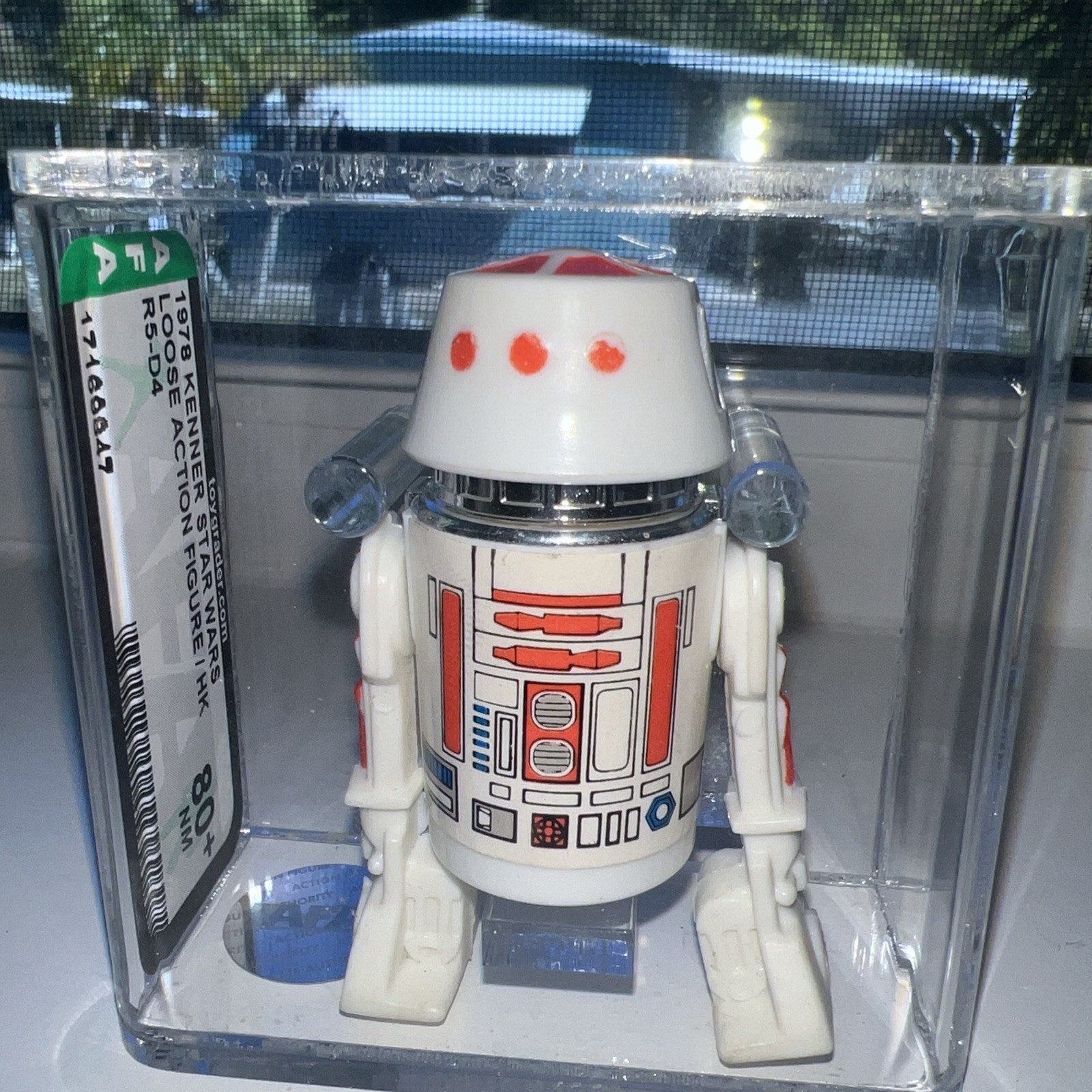 R5-D4 (Arfive-Defour) sold
