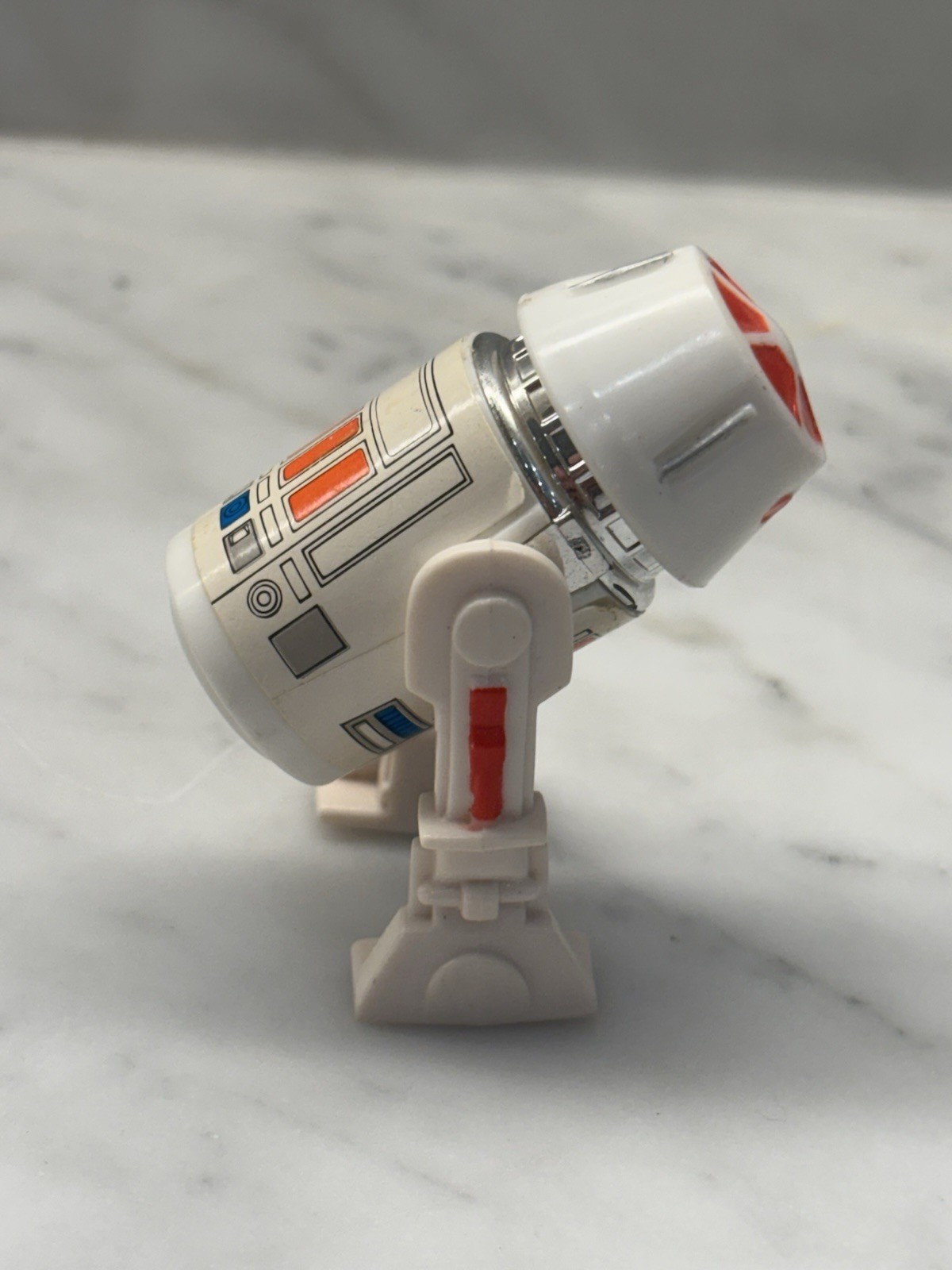 R5-D4 (Arfive-Defour) sold