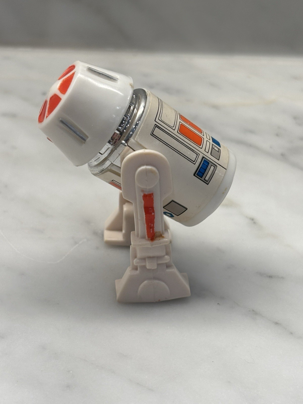 R5-D4 (Arfive-Defour) sold