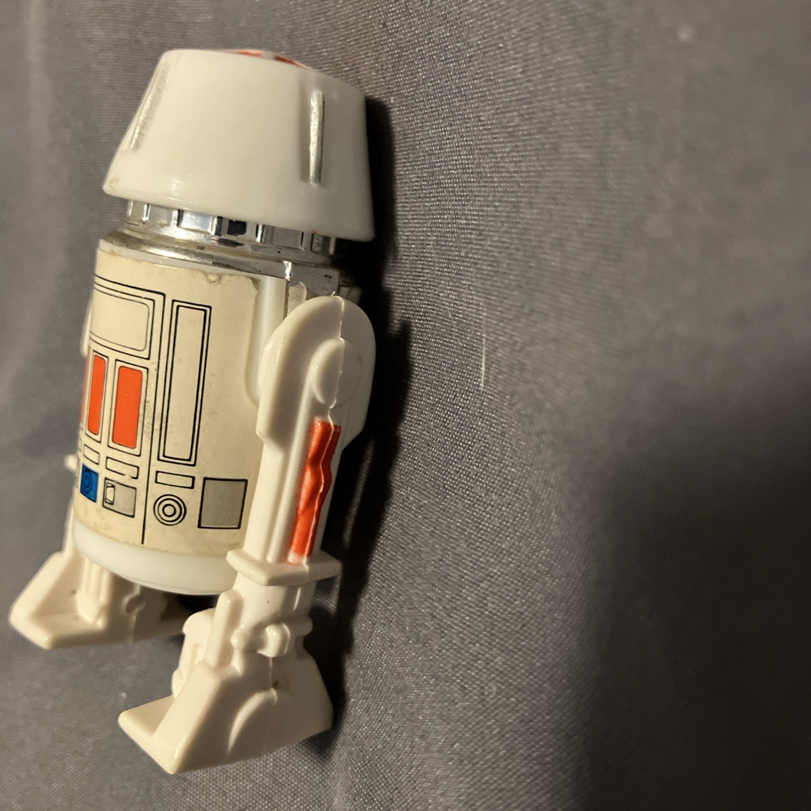 R5-D4 (Arfive-Defour) sold