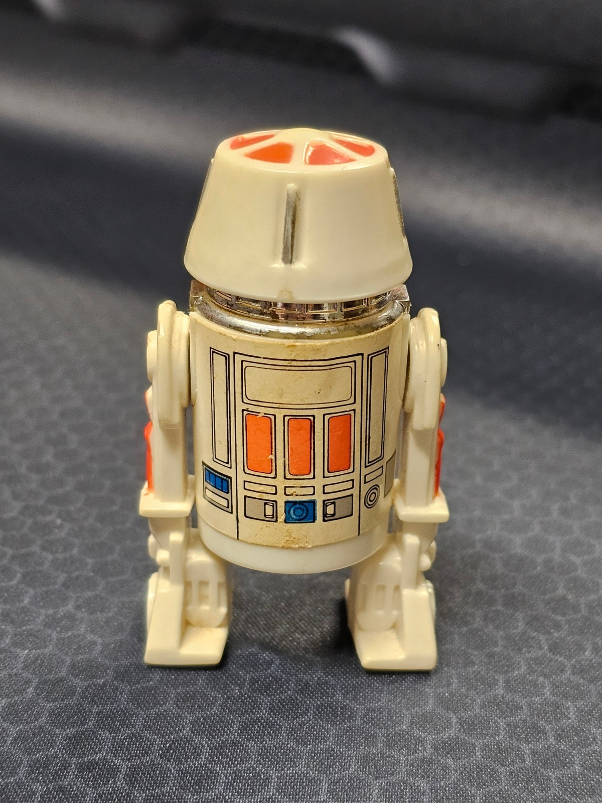 R5-D4 (Arfive-Defour) sold