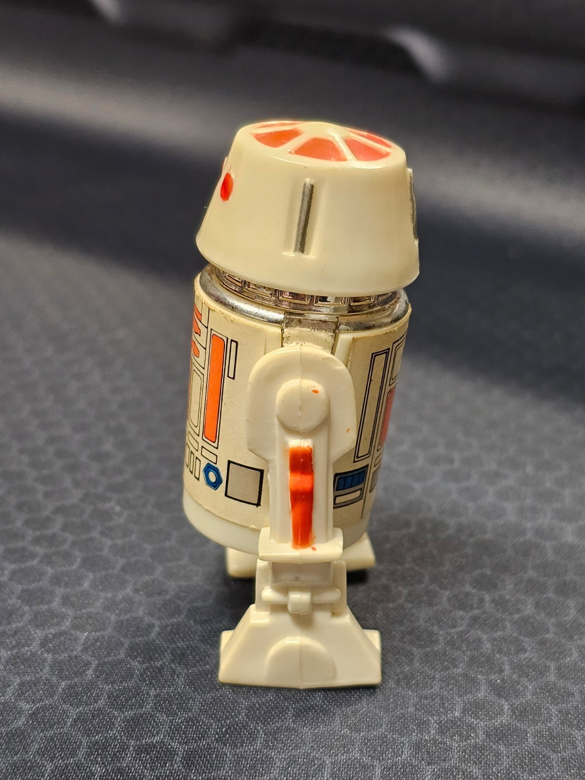 R5-D4 (Arfive-Defour) sold