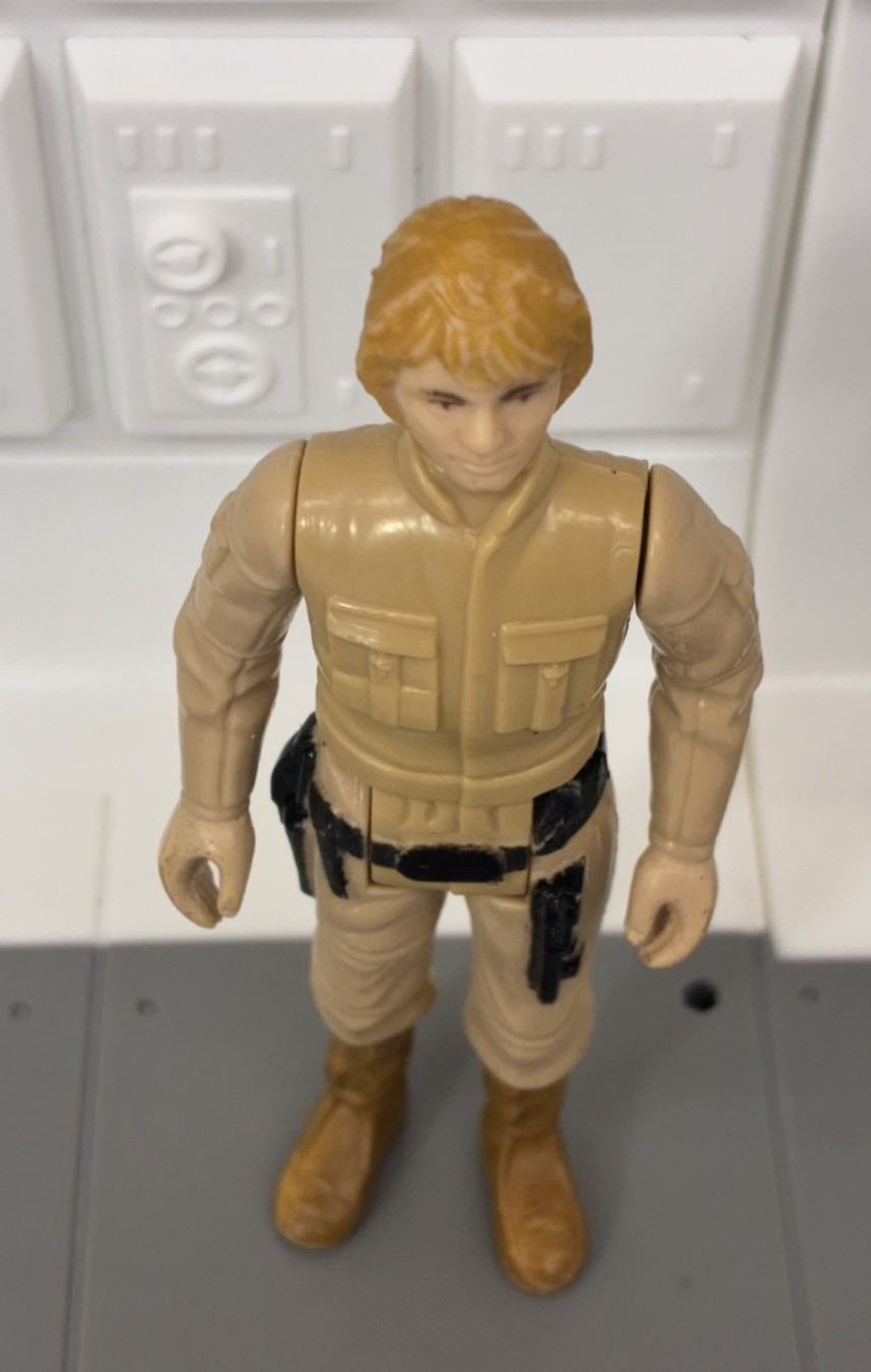 Luke Skywalker (Bespin Fatigues) sold