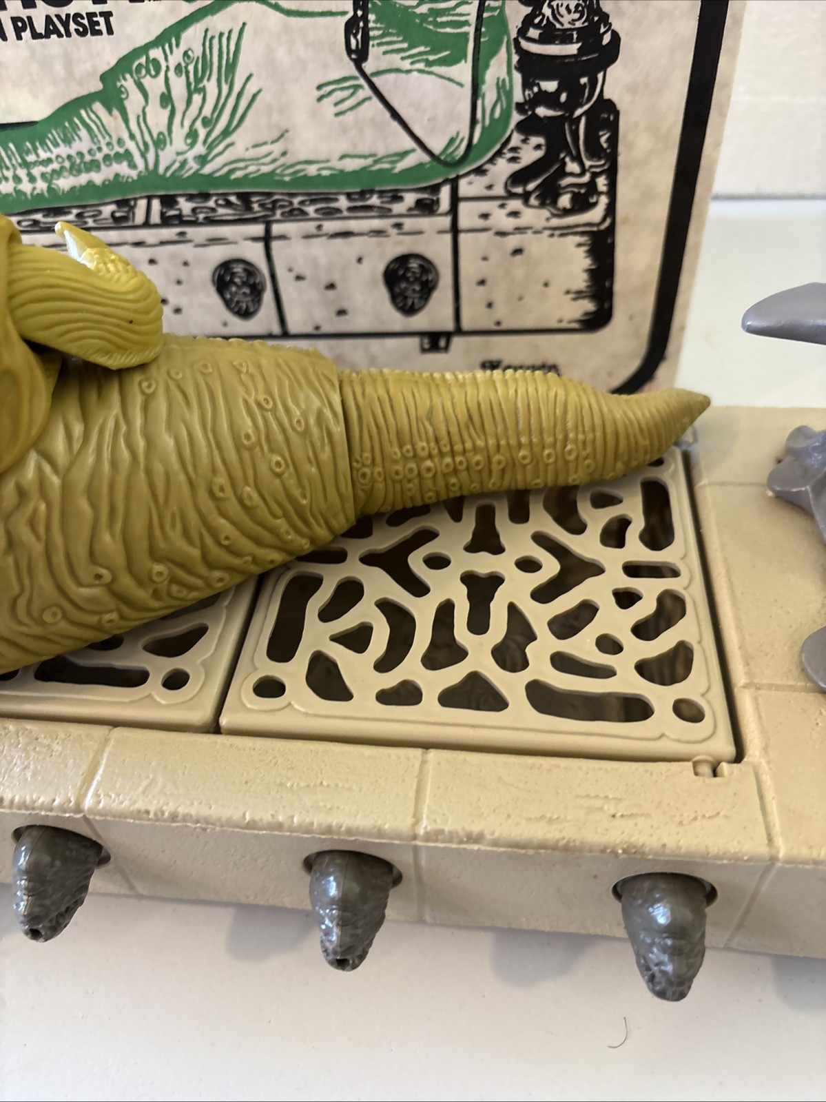 Jabba the Hutt Action Playset sold