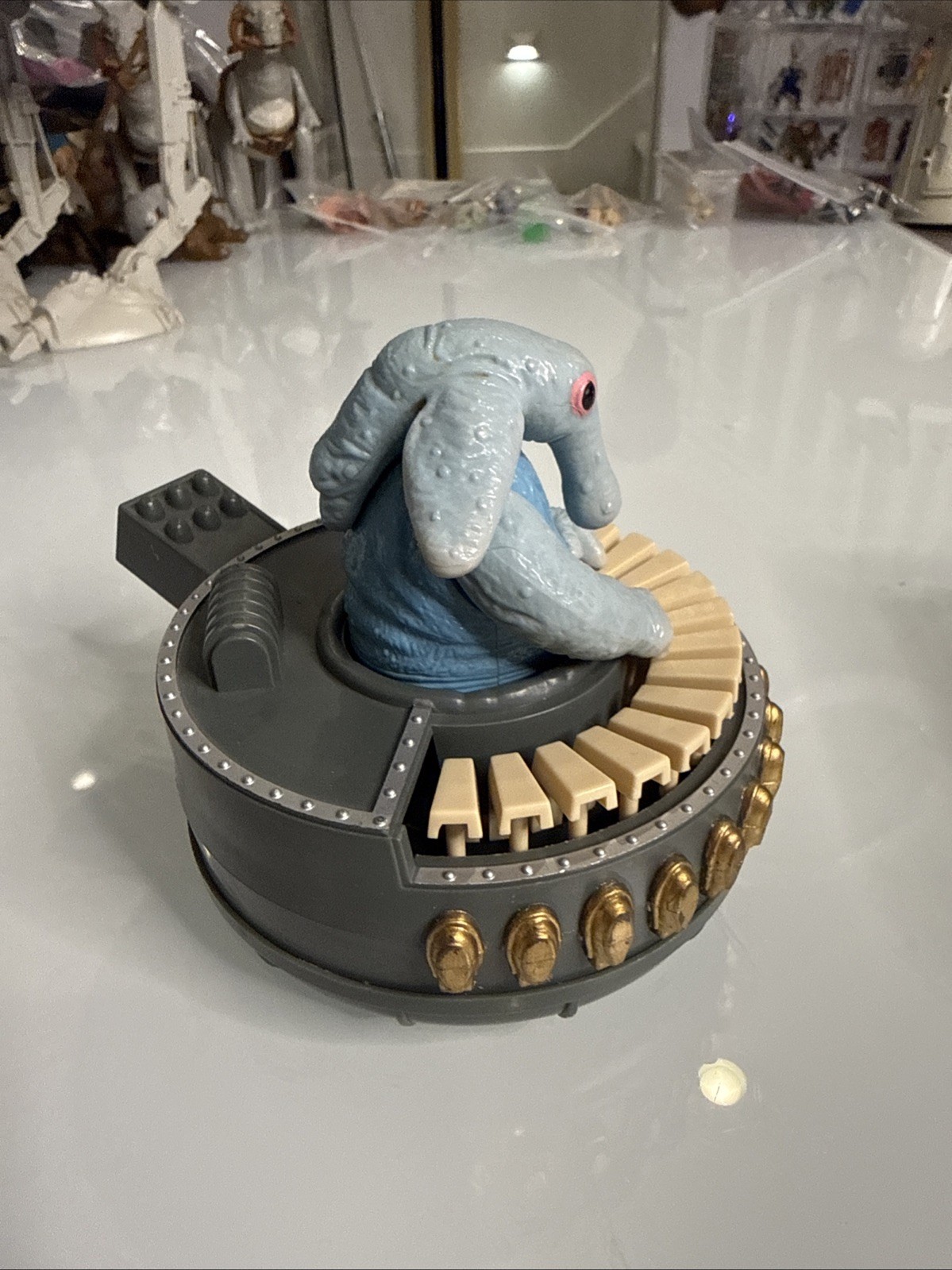 Max Rebo sold